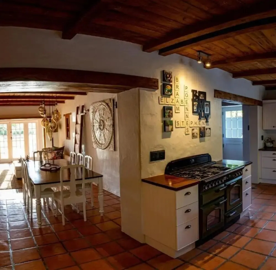 Oak Falls Accommodation