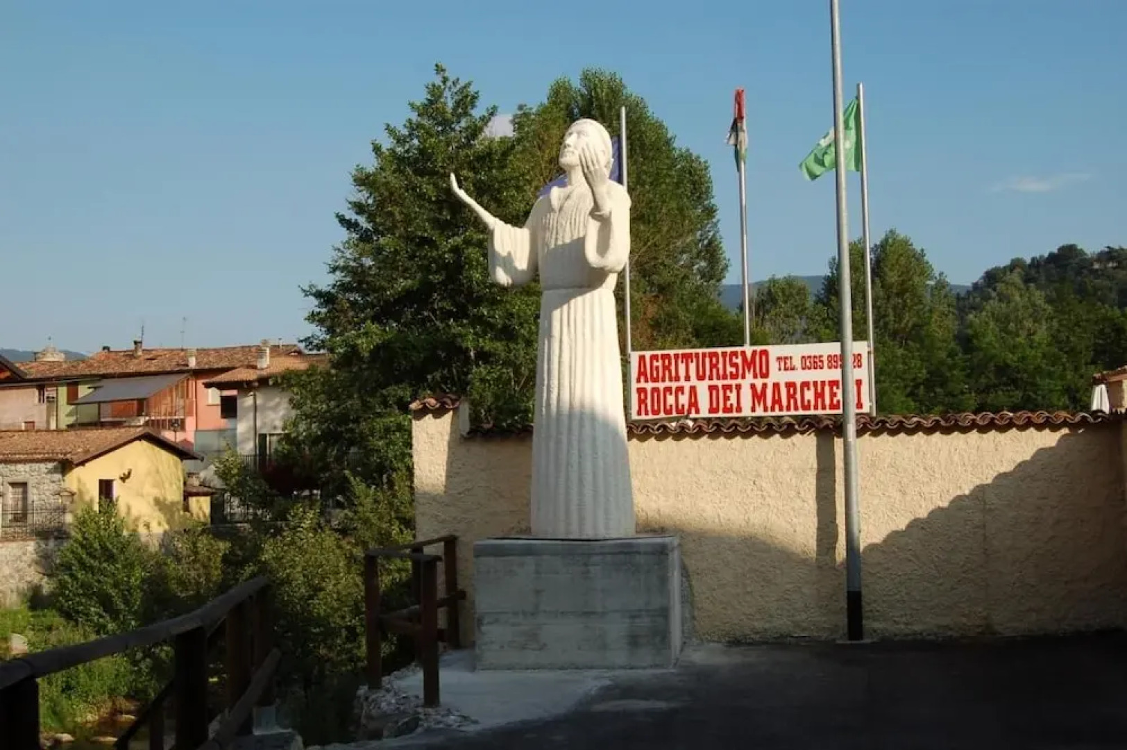 Double Room in Agriturismo Rocca Dei Marchesi - in Peaceful Area