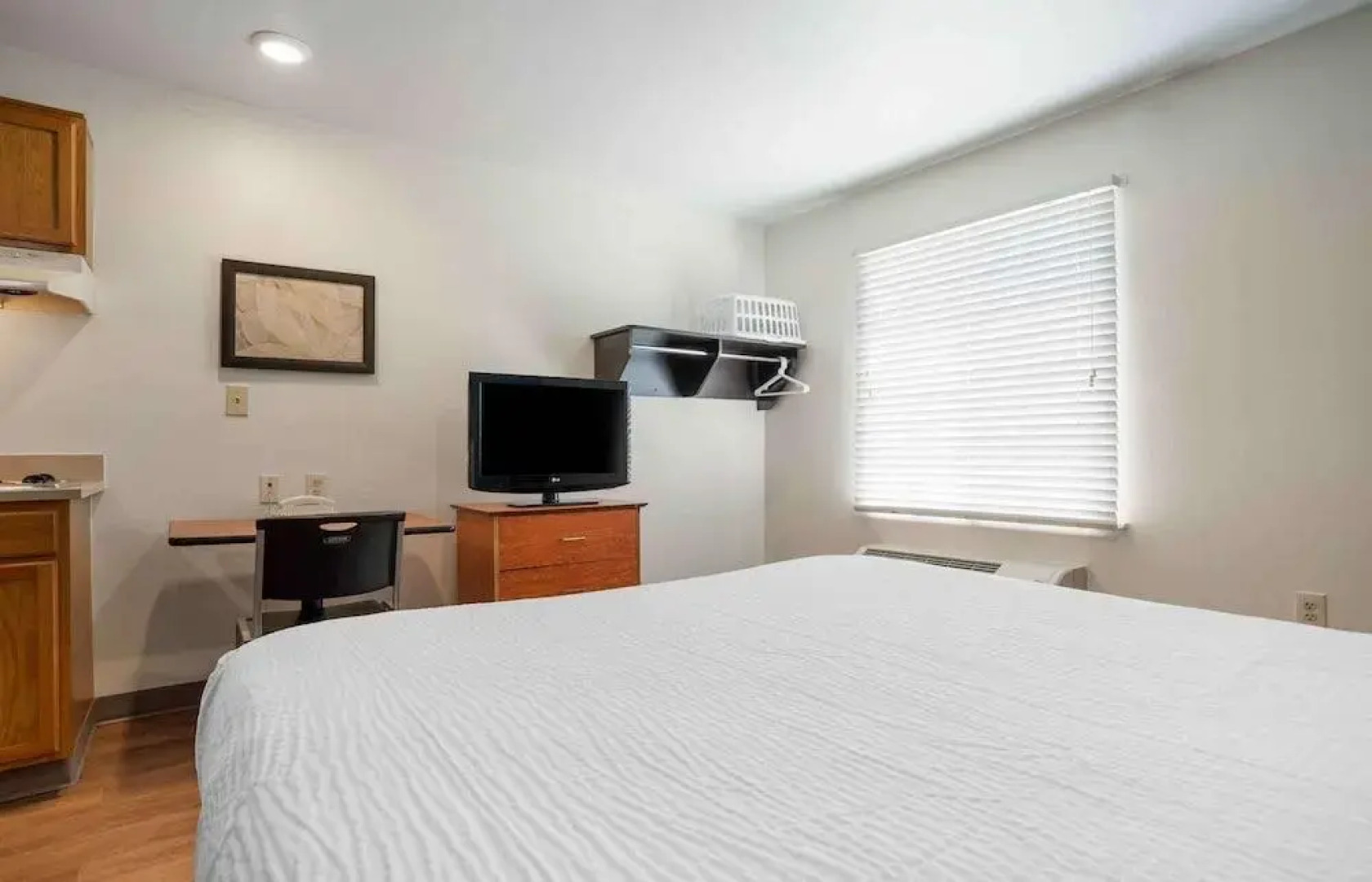 Extended Stay America Select Suites Tampa Brandon East