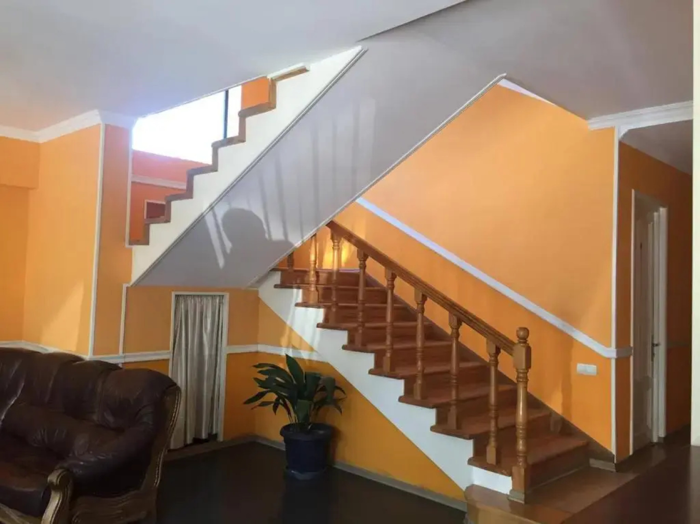 Hotel Kavkasioni