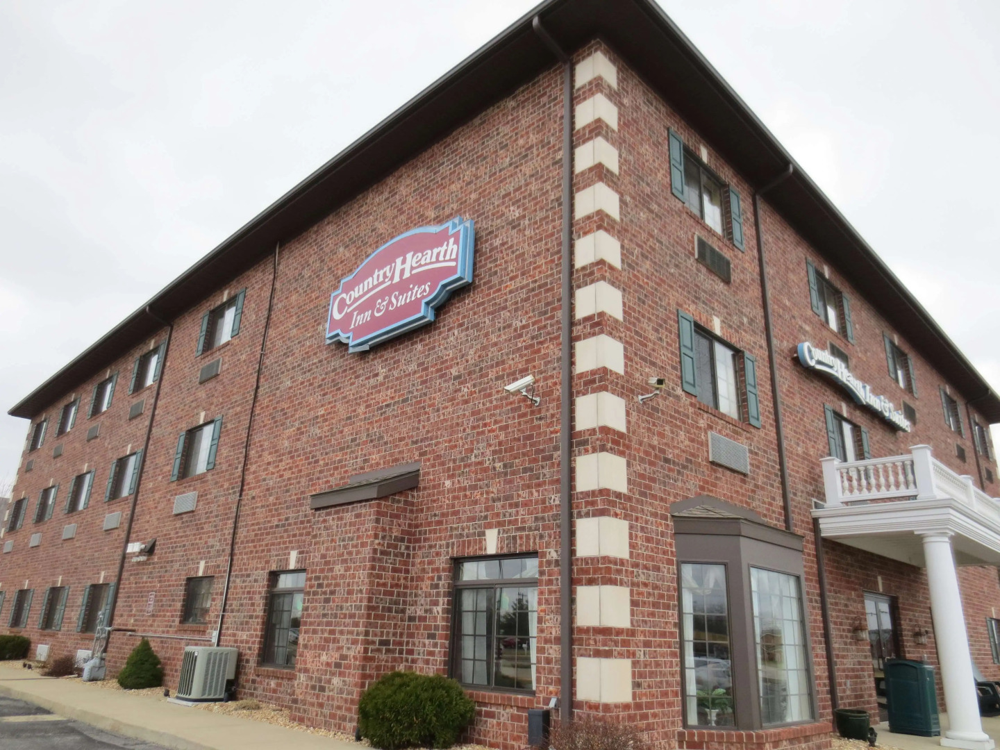 Country Hearth Inn & Suites Edwardsville St. Louis