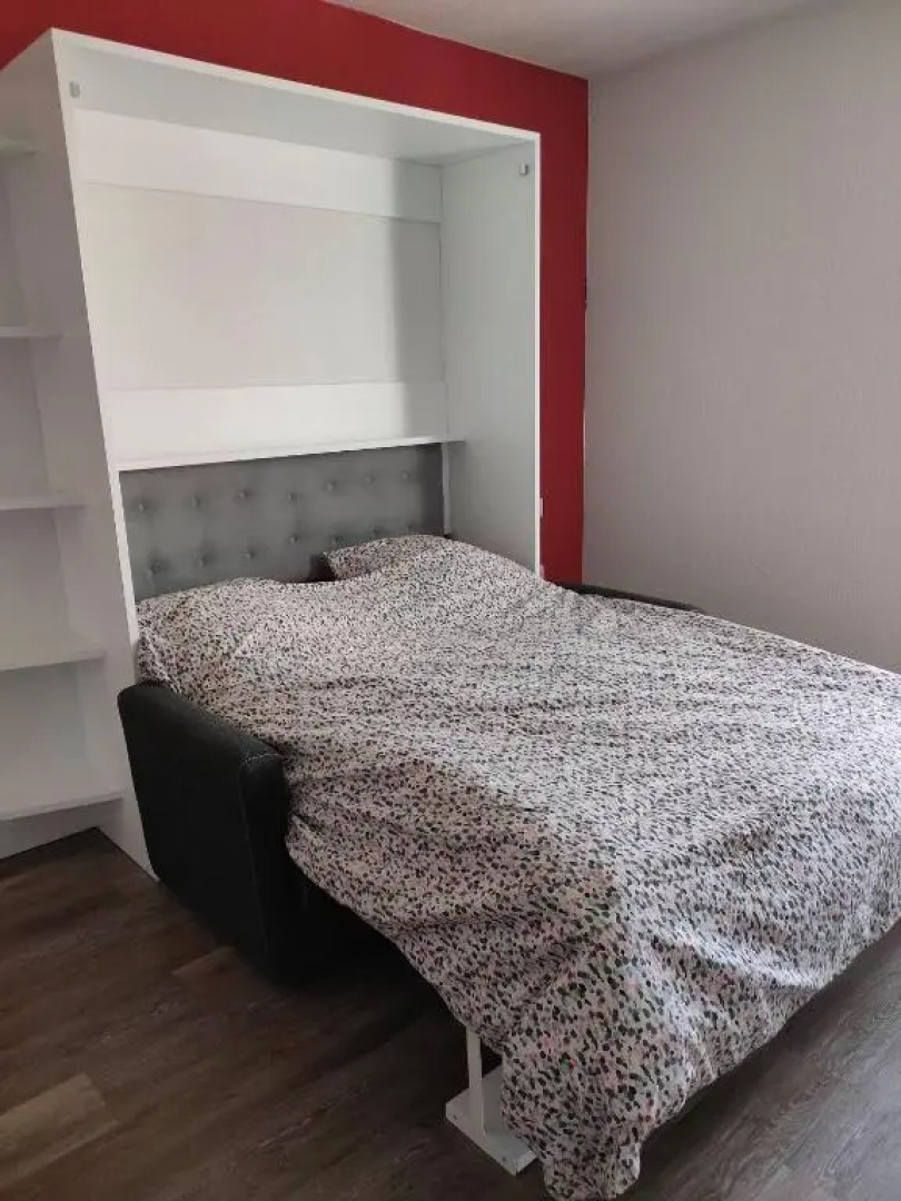 Eté 2022 - Studio meublé résidence 3 étoiles avec piscine intérieure - place parking privé comprise