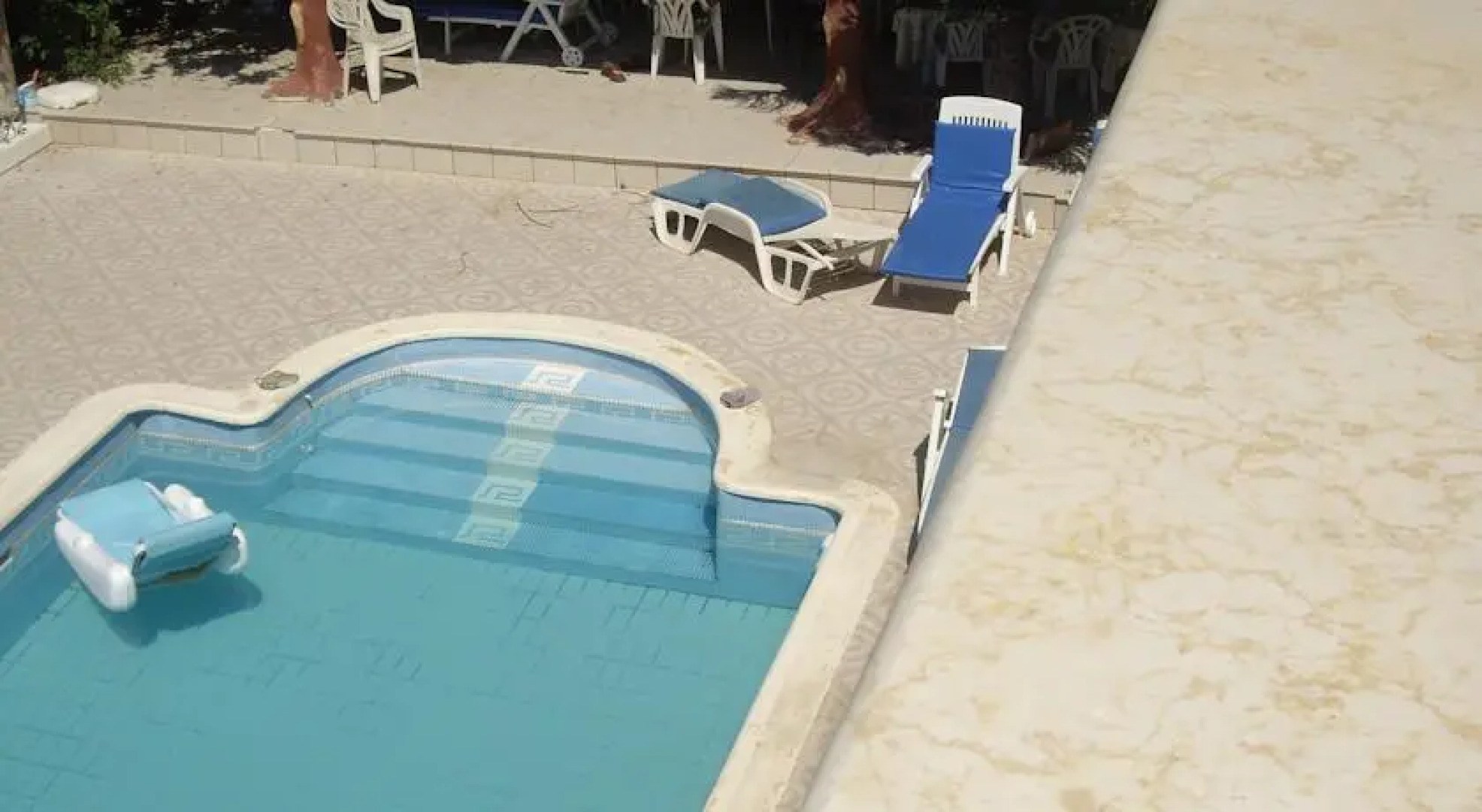 Zambas Coral Bay Apartment