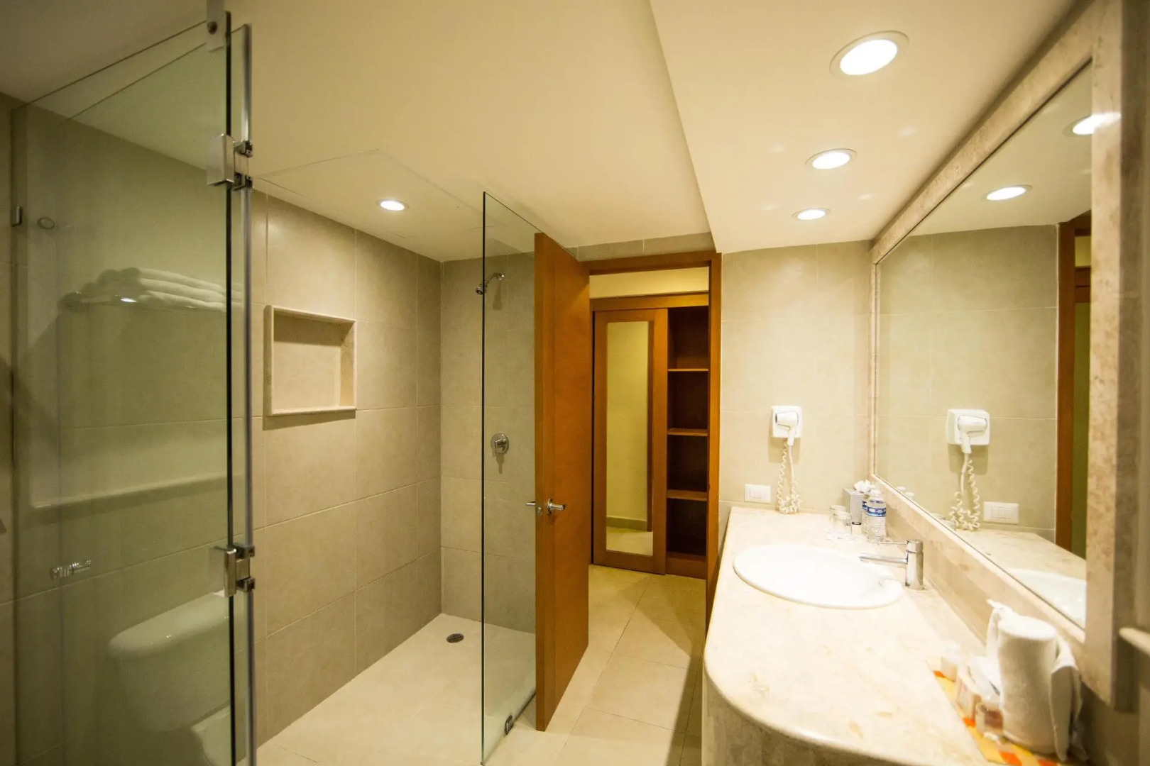 Ambiance Suites Cancun