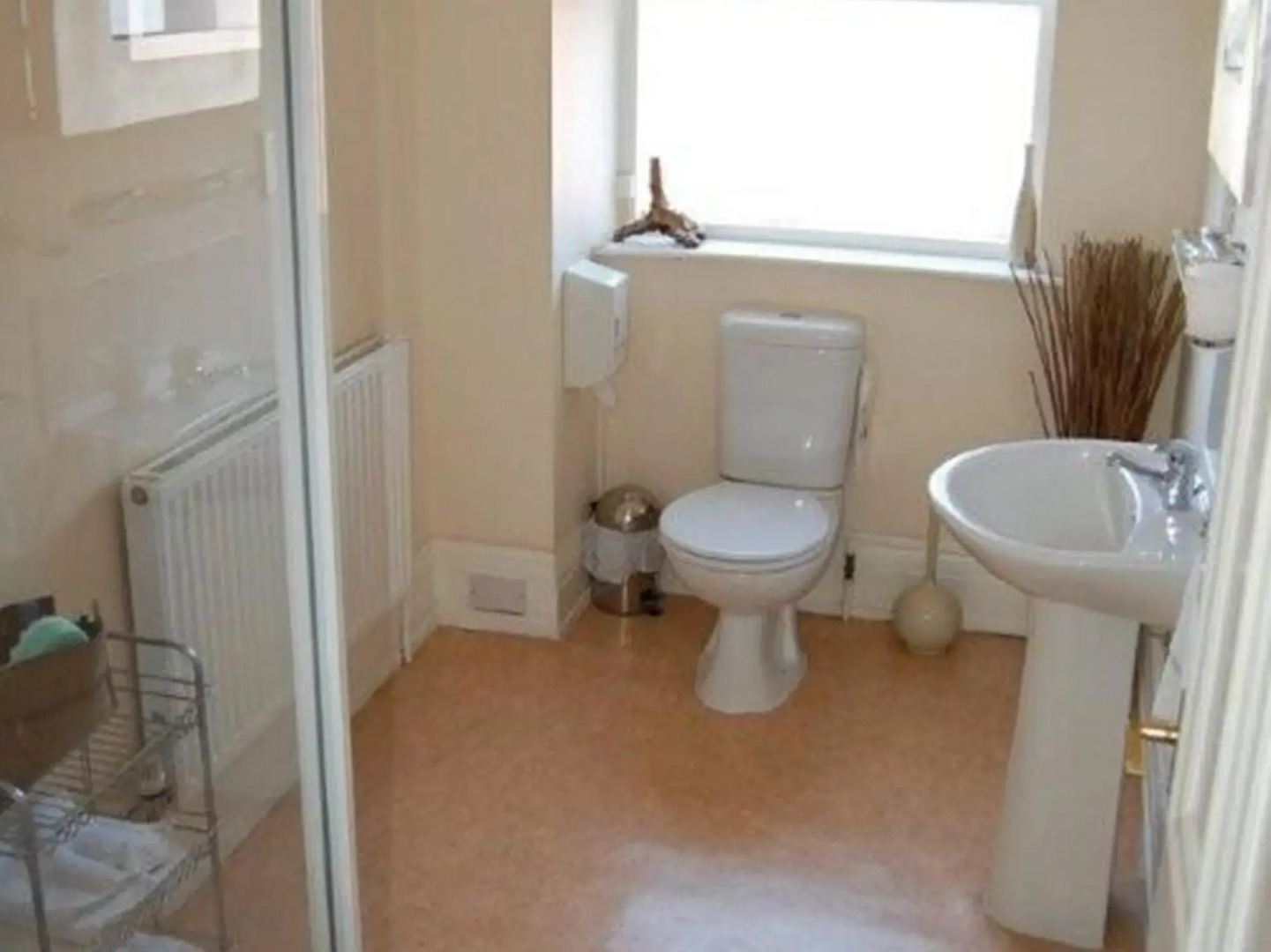 Cheshire Hospitality Ltd T/A Lennox Lea Studios & Apartments