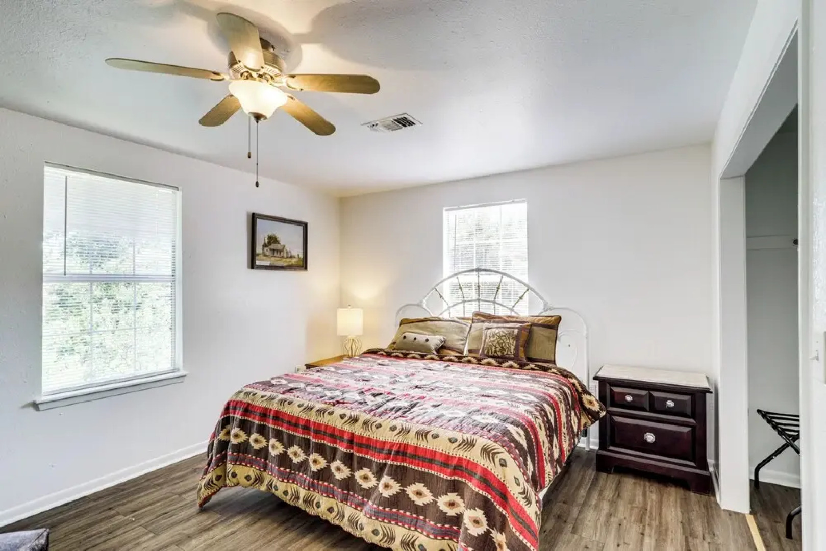 Wine Tours & Antiquing: Townhome Near Dtwn Brenham