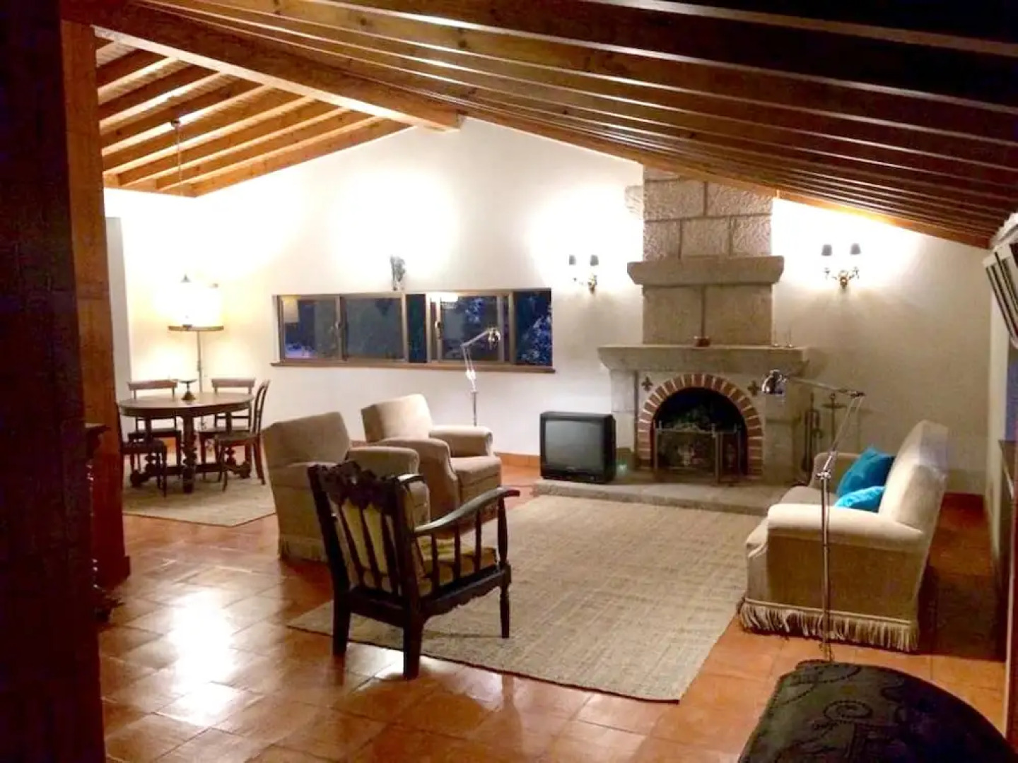 House With 3 Bedrooms in Vouzela, With Wonderful Lake View, Private Po