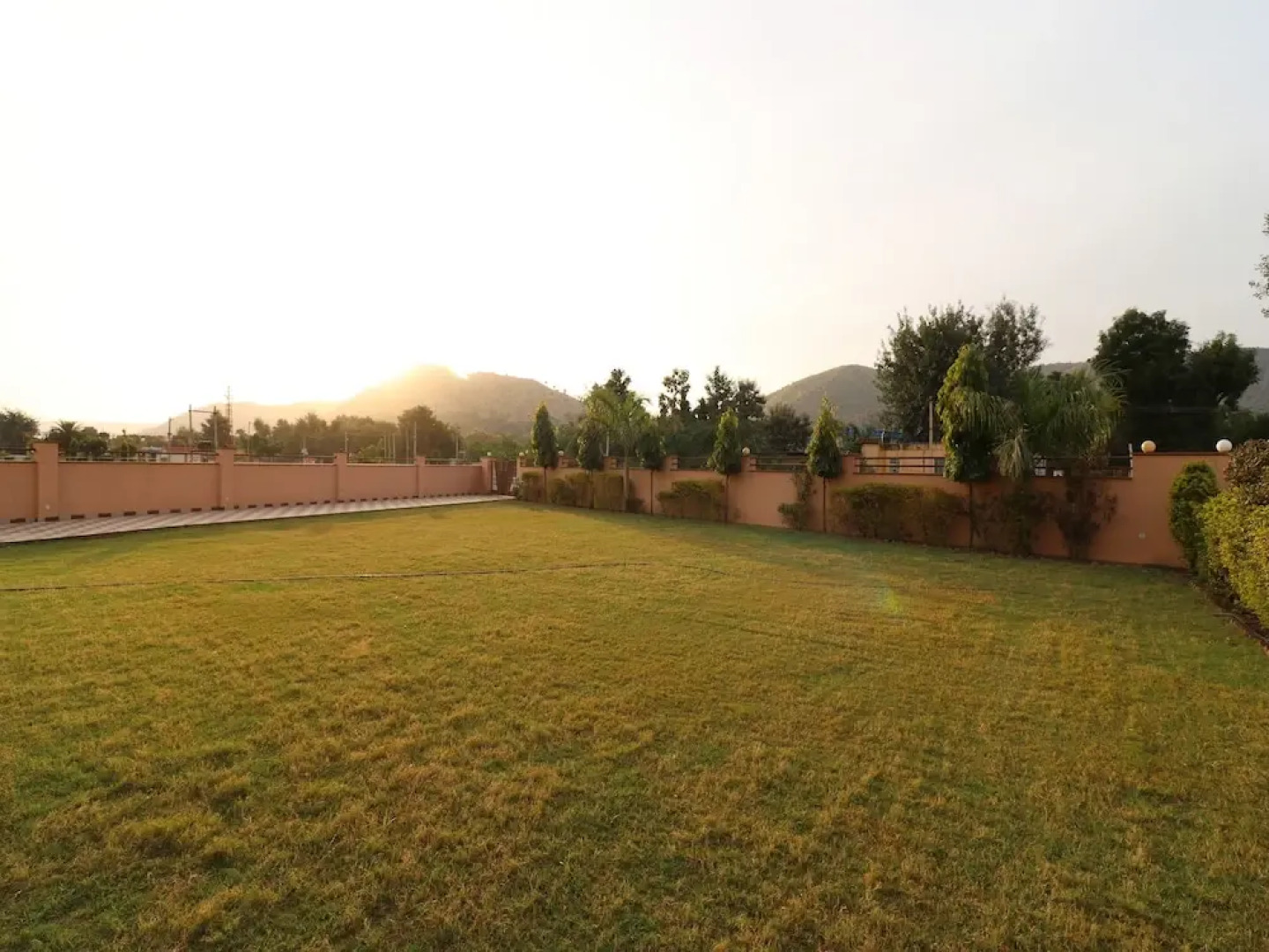 OYO 22954 Hotel Moonlight