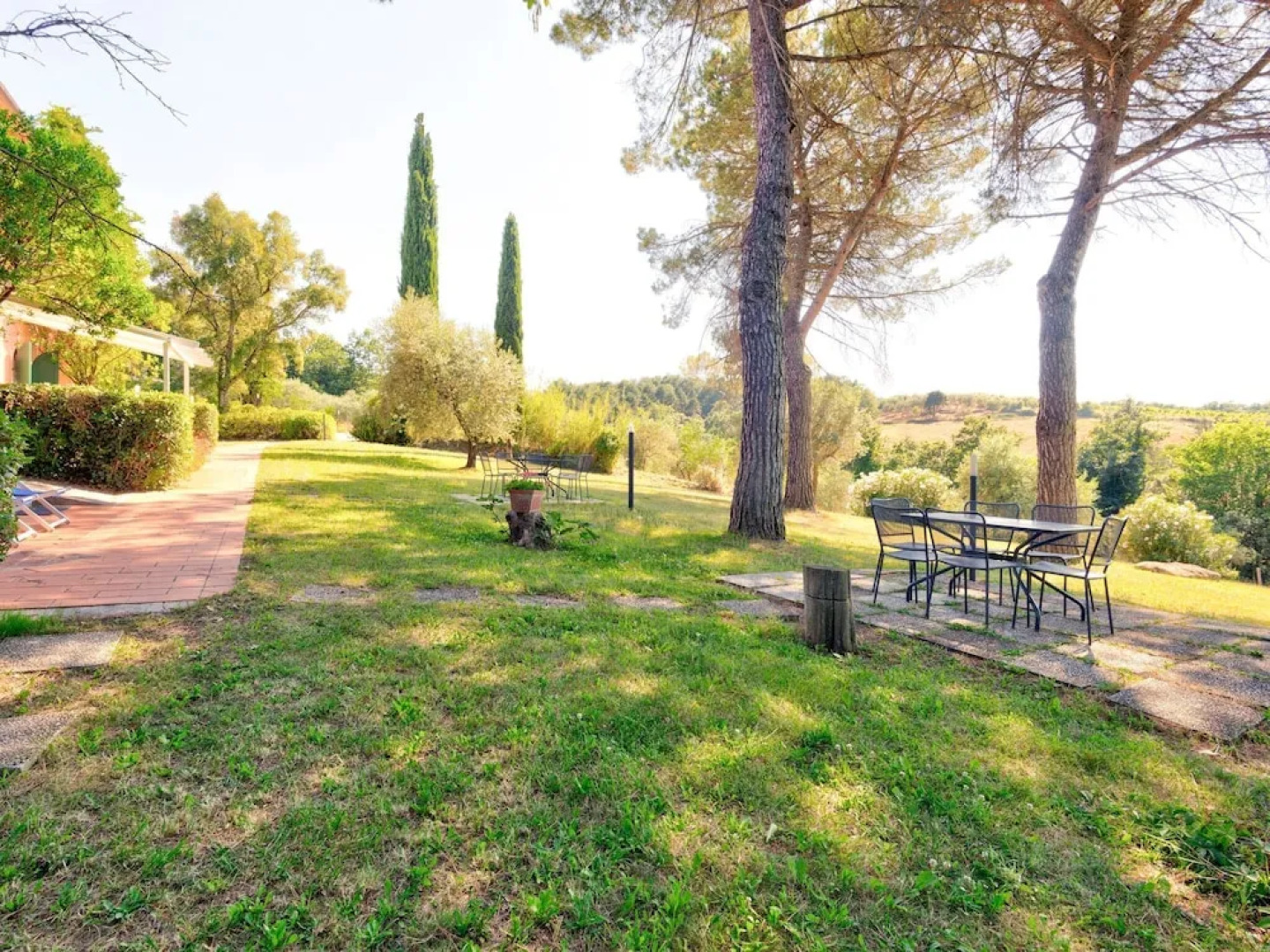 Beautiful Farmhouse in San Vivaldo with Swimming Pool