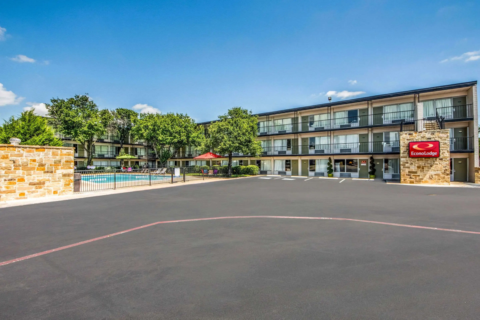 Econo Lodge Dallas Airport North