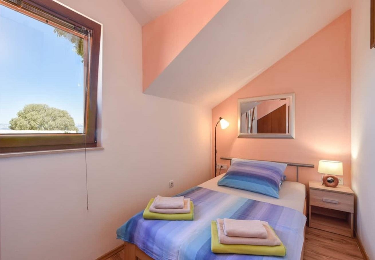 Holiday house Niksi - with pool: Skrip, Island Brac