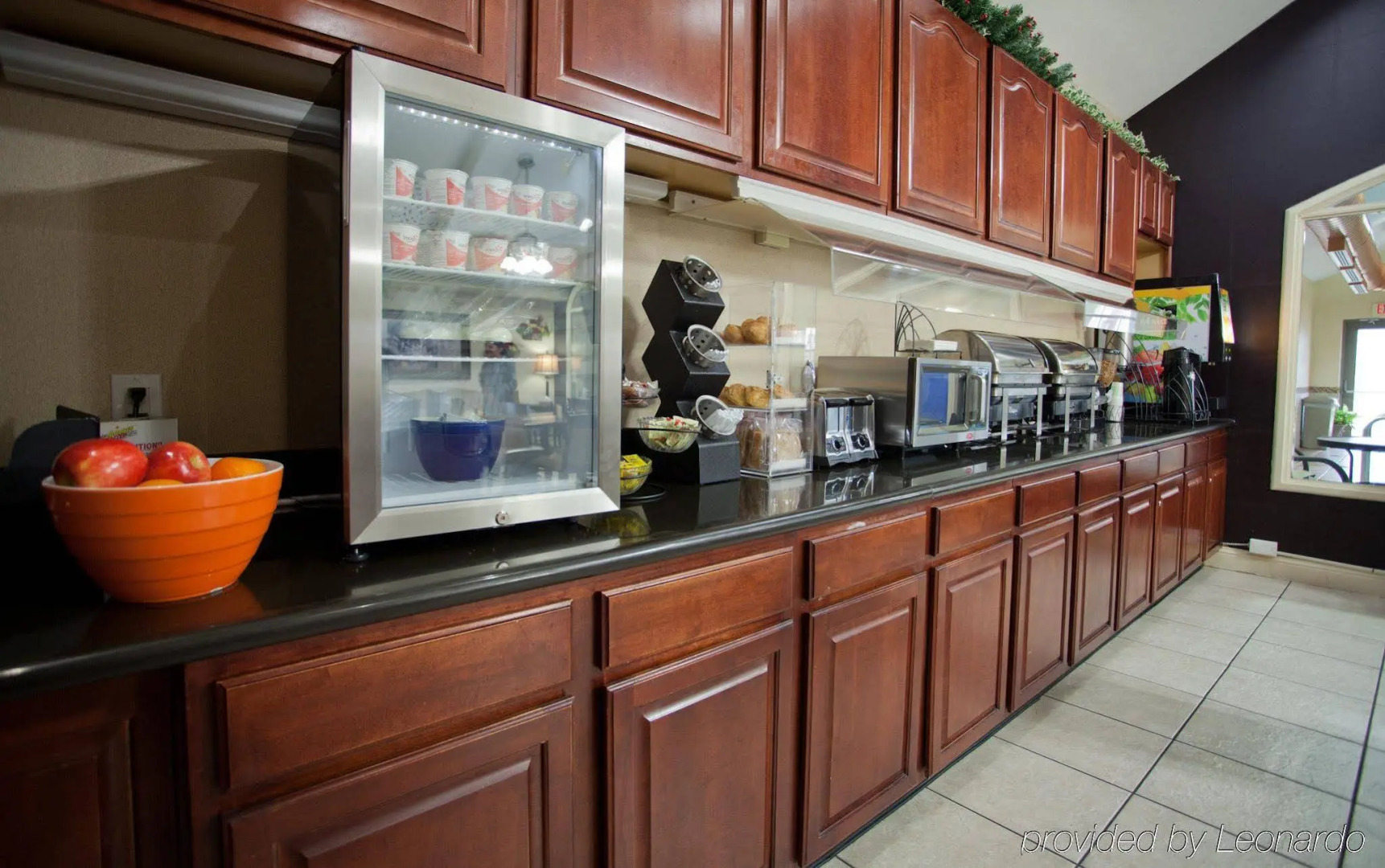 Best Western Plus Tulsa Inn & Suites