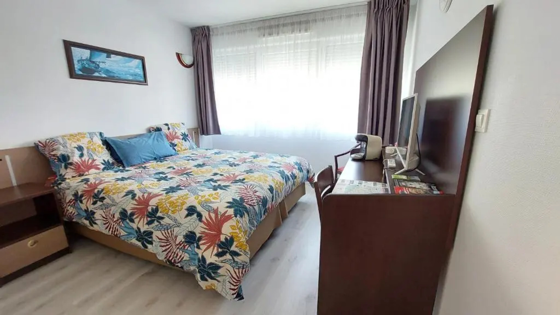 Studio meublé avec parking idéalement placé