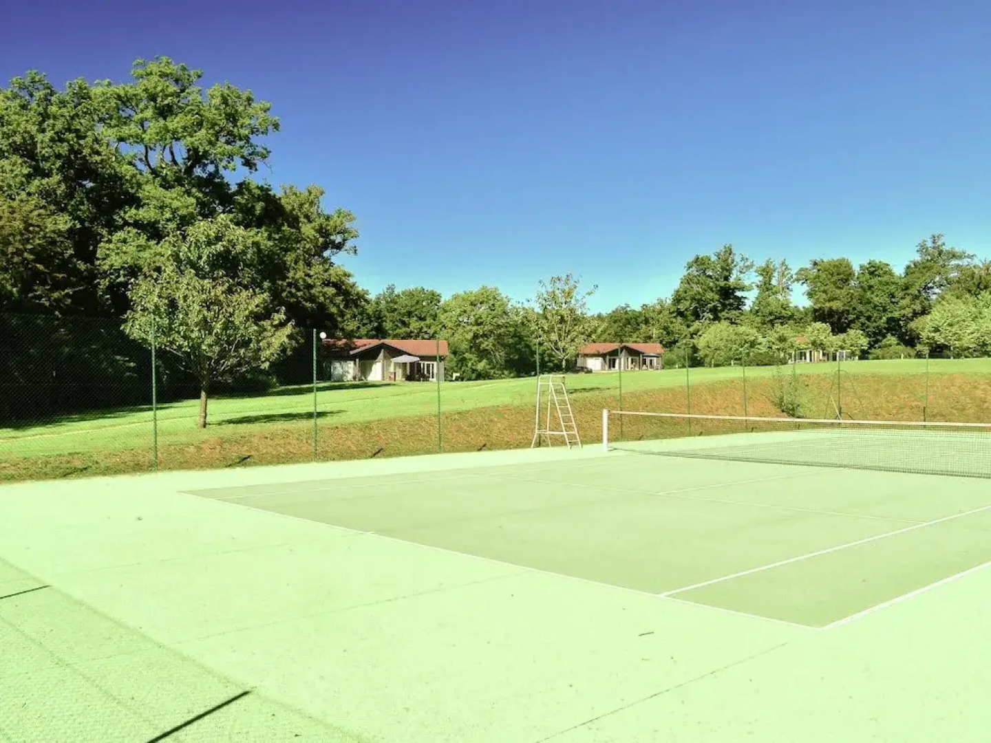 Luxury Villa With Heated Pool and Tennis Court