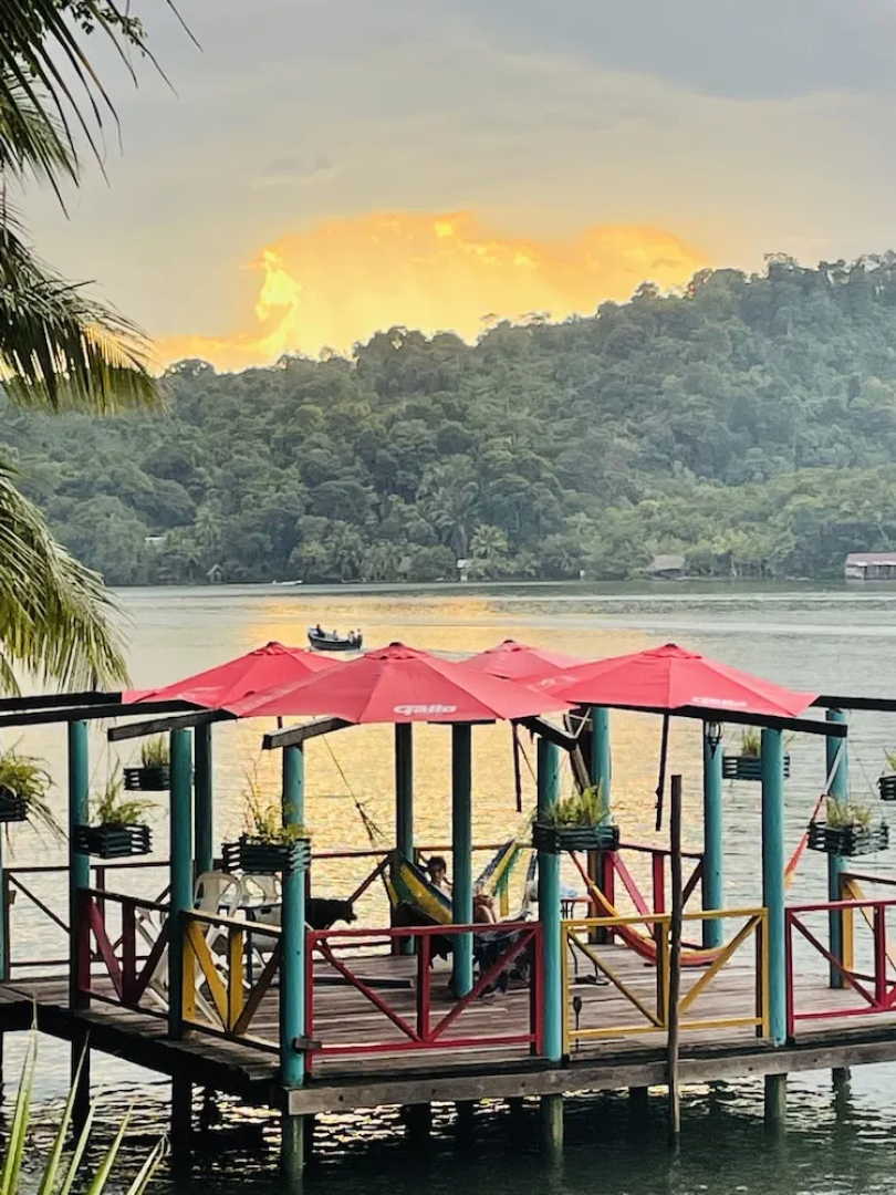 Palmeras del Río Hotel