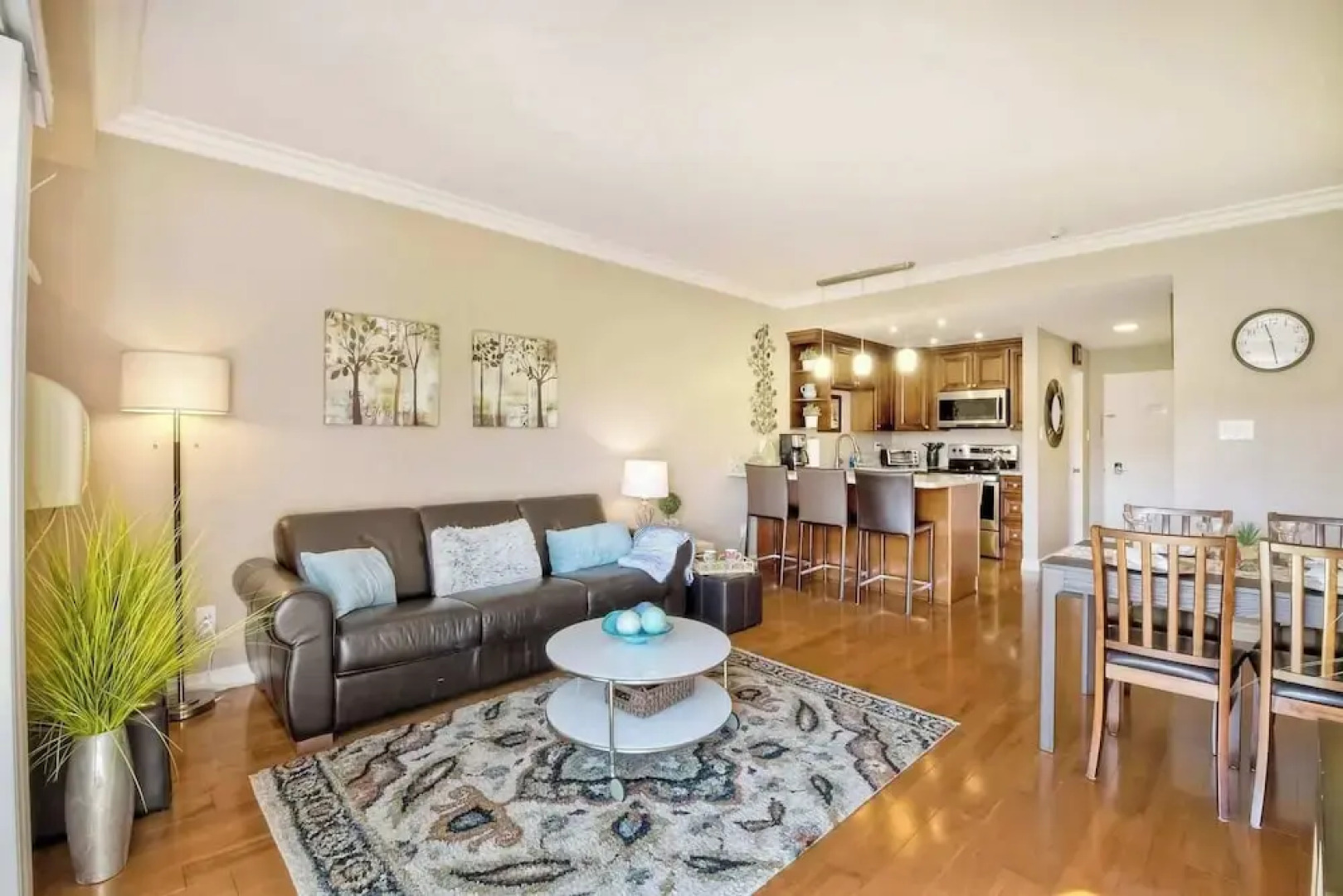 Southern Exposure w/ Private Balcony