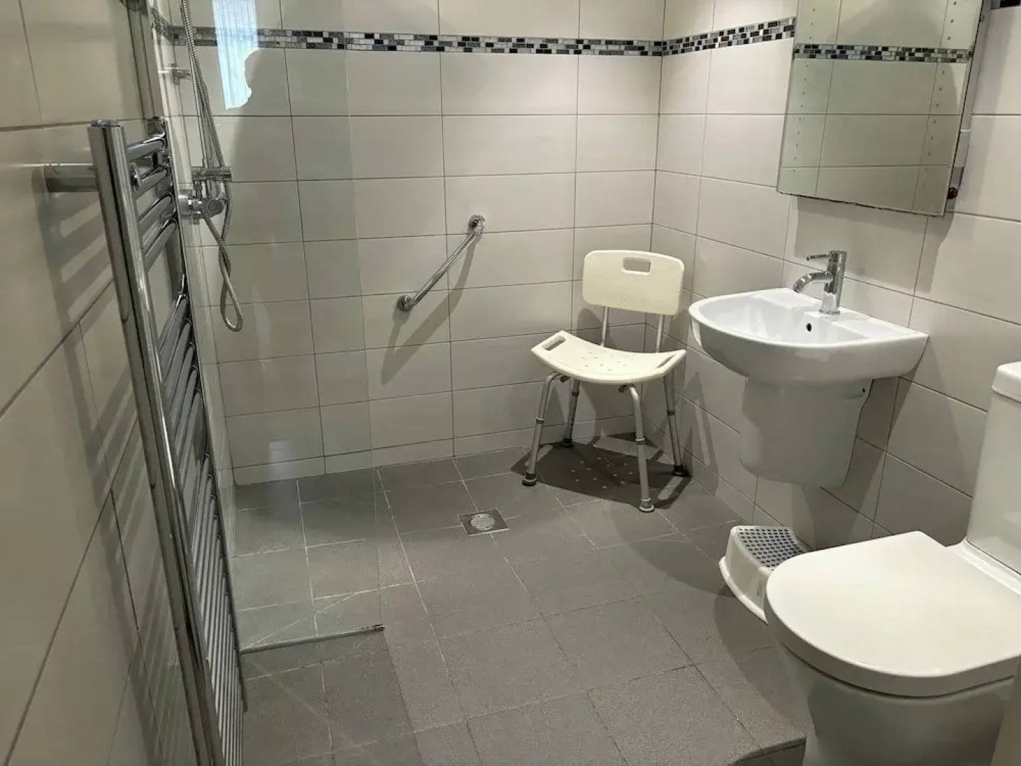 Large Sound Healing Retreat Cottage in West Wales