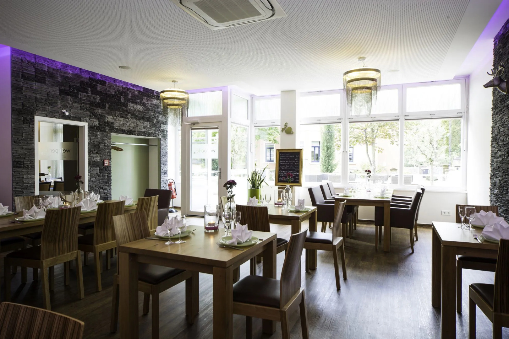 Caravelle Hotel im Park