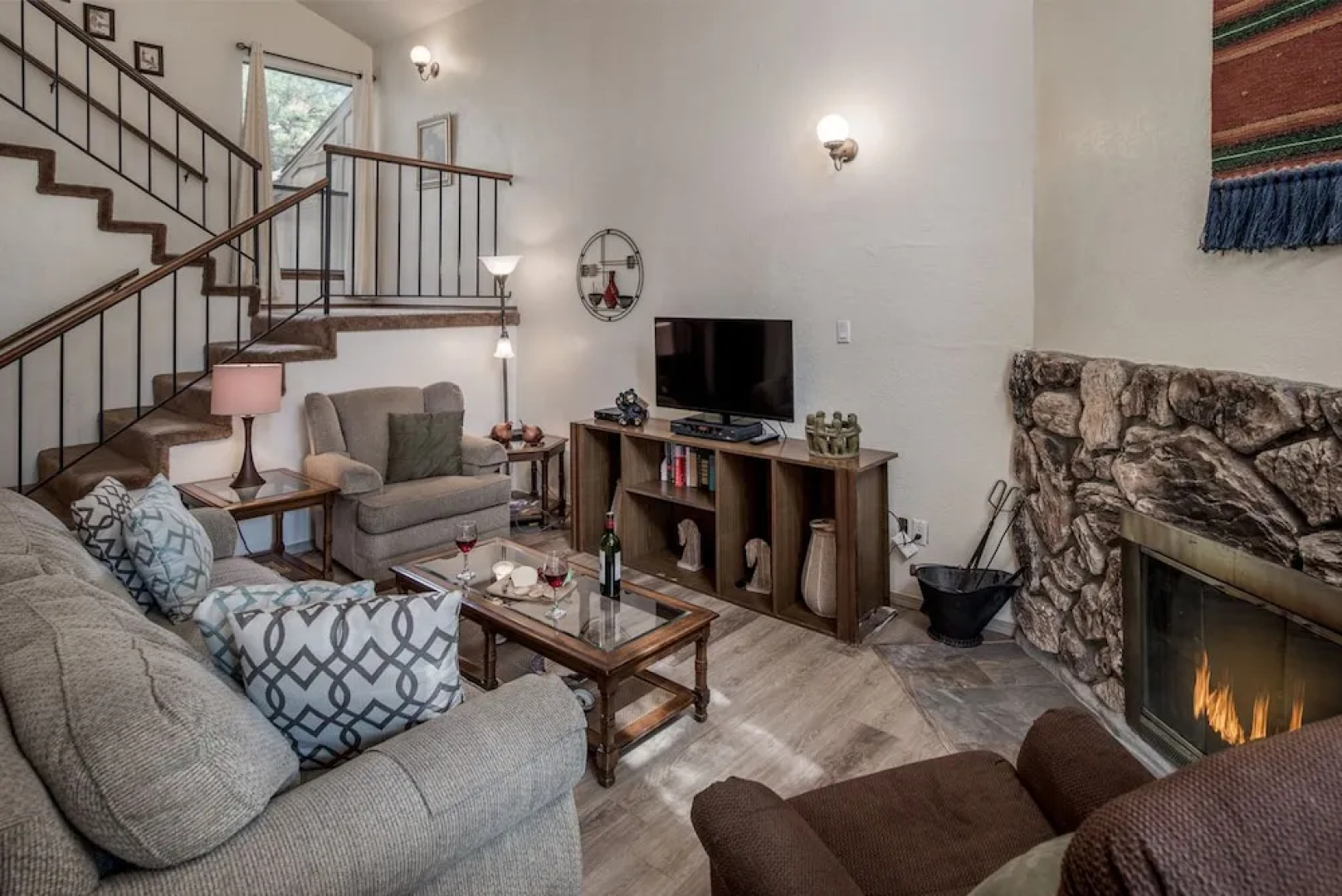 40 Innsbrook - Three Bedroom Townhome