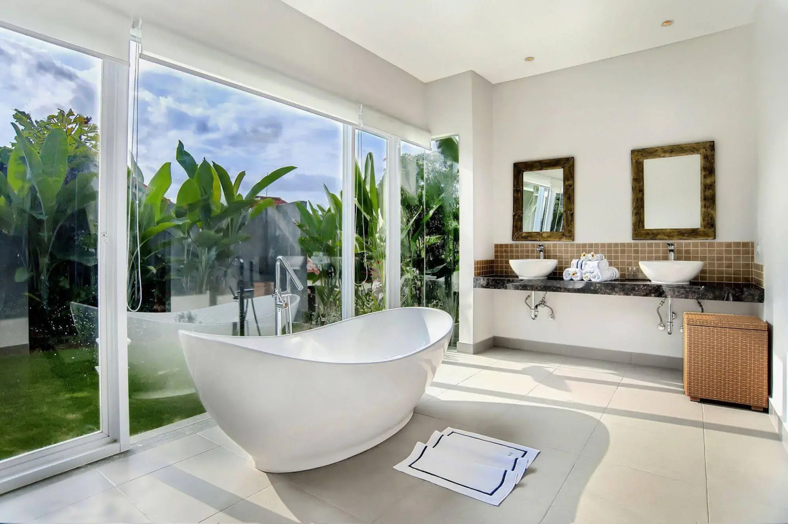 Villa Yenian by Villa Finder