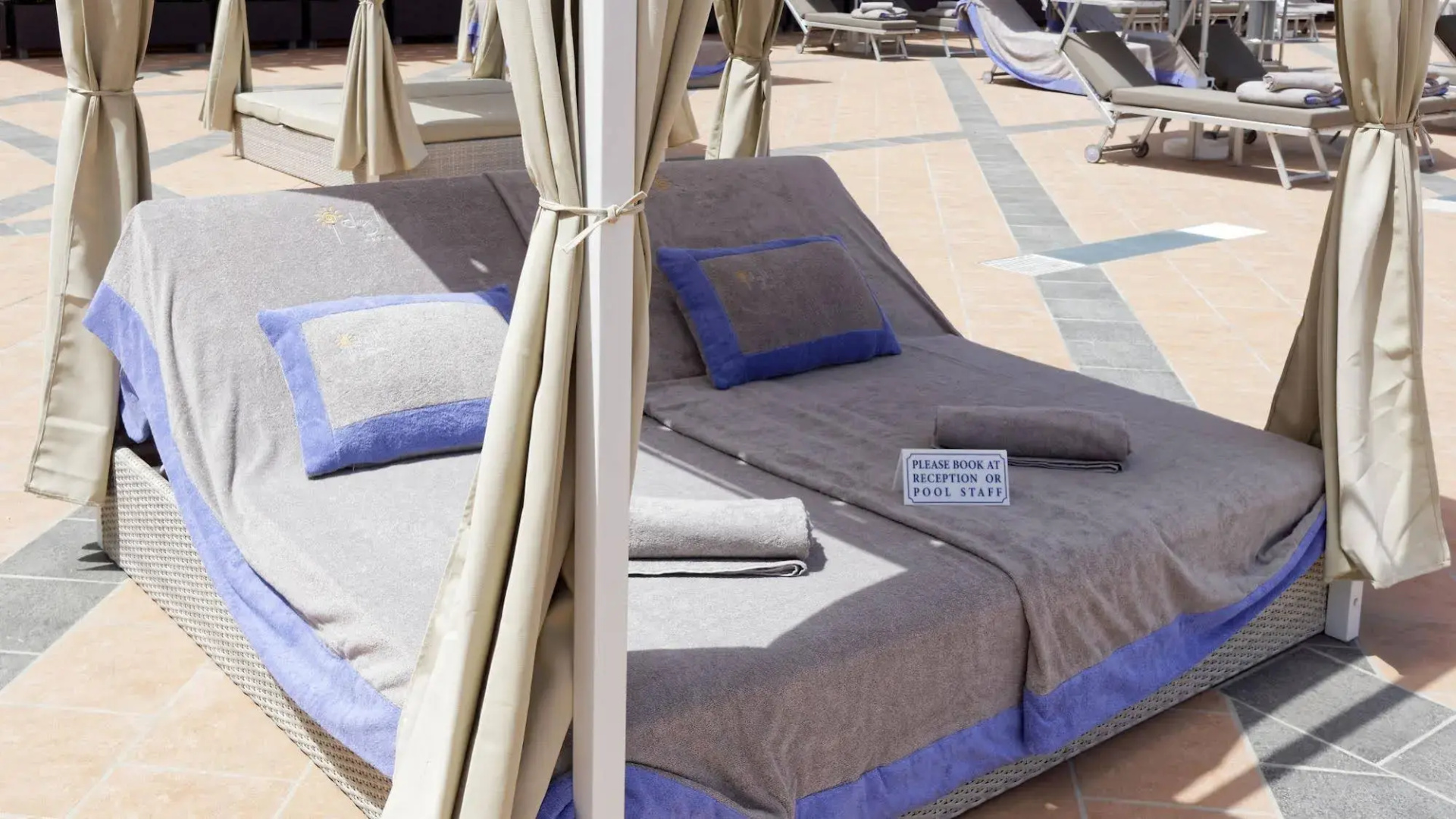 Idyll Suites - Adults Only