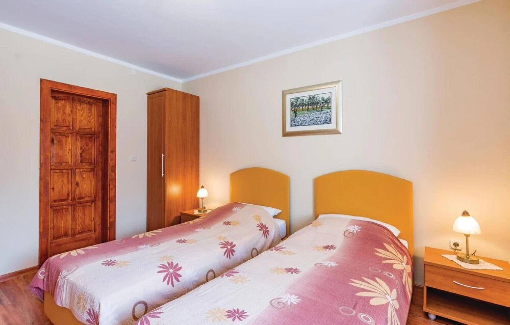 Beautiful Home in Butkovici With Wifi and 2 Bedrooms