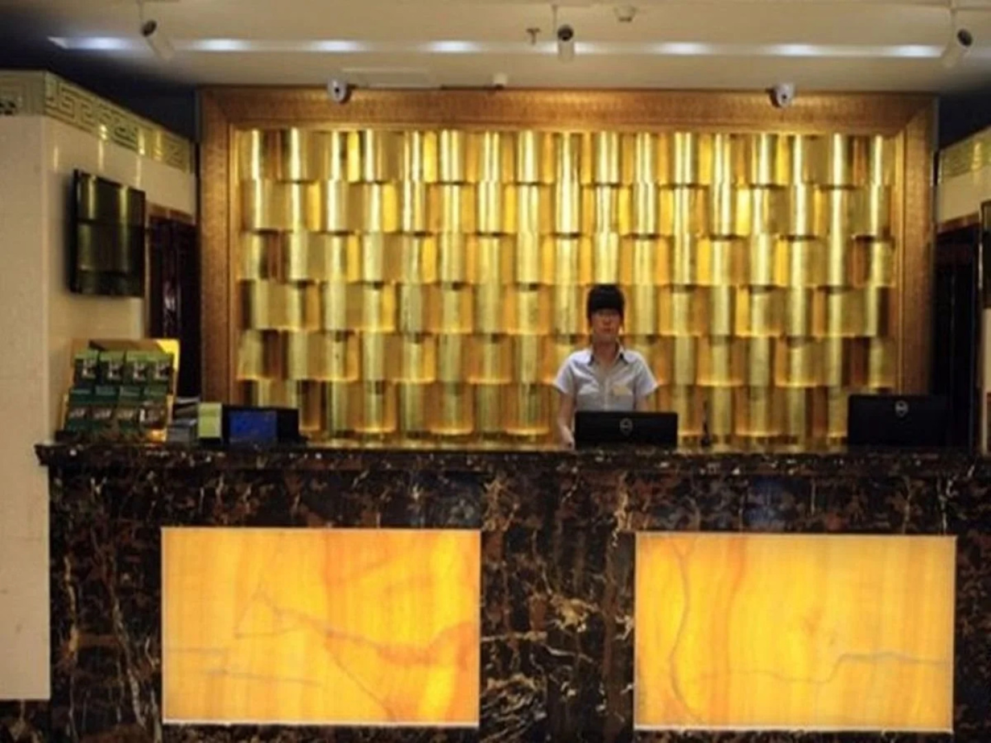 GreenTree Inn North WeiHai Station North International Bathing Beach Hotel