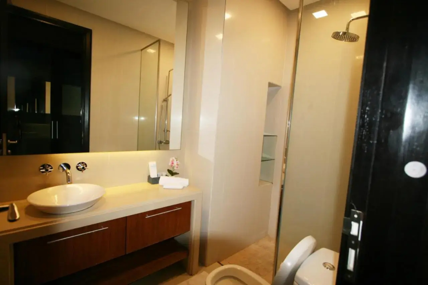Penhome The Suite Straits Quay