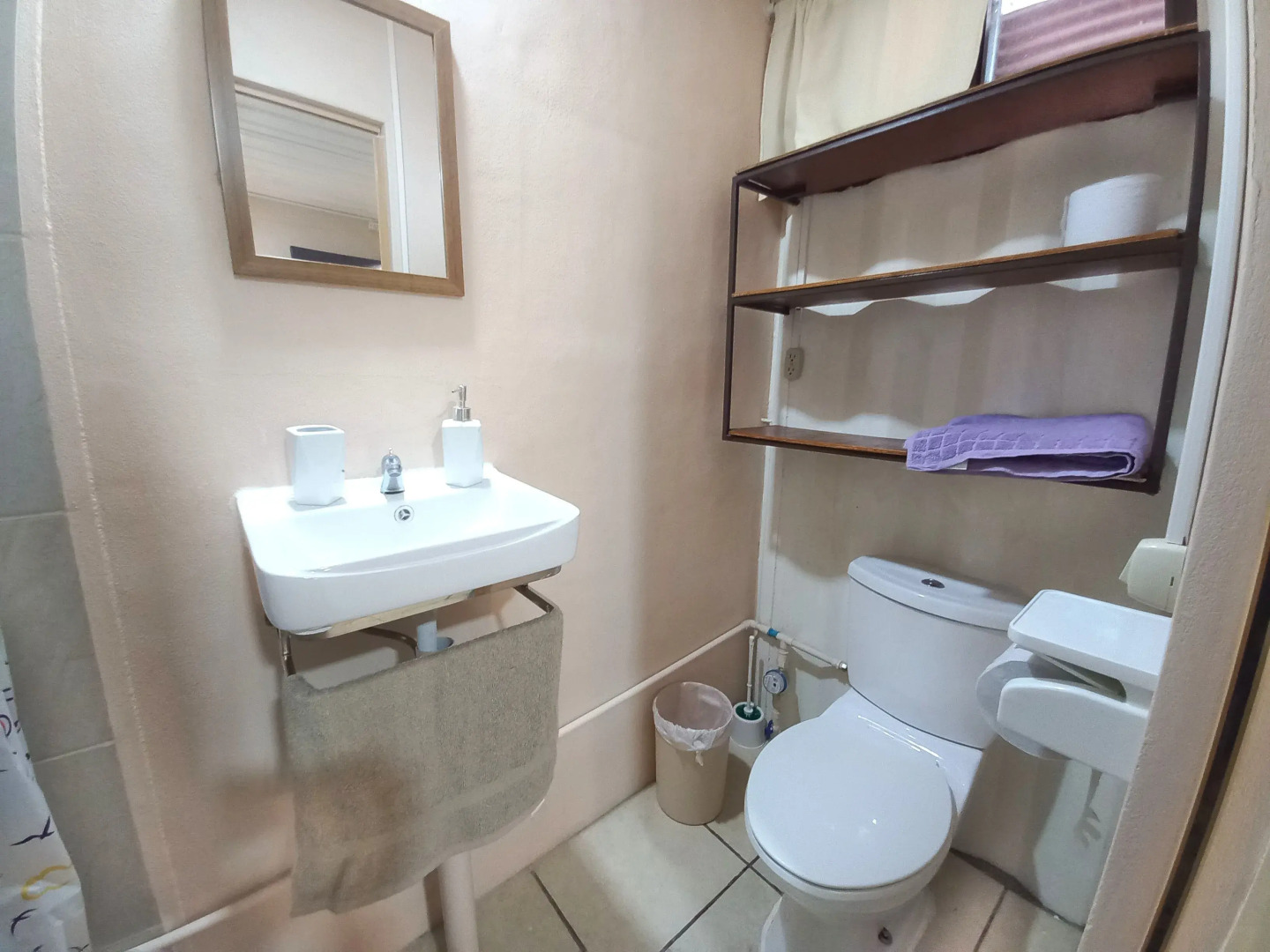 Costa Rica Eco-container Hotel