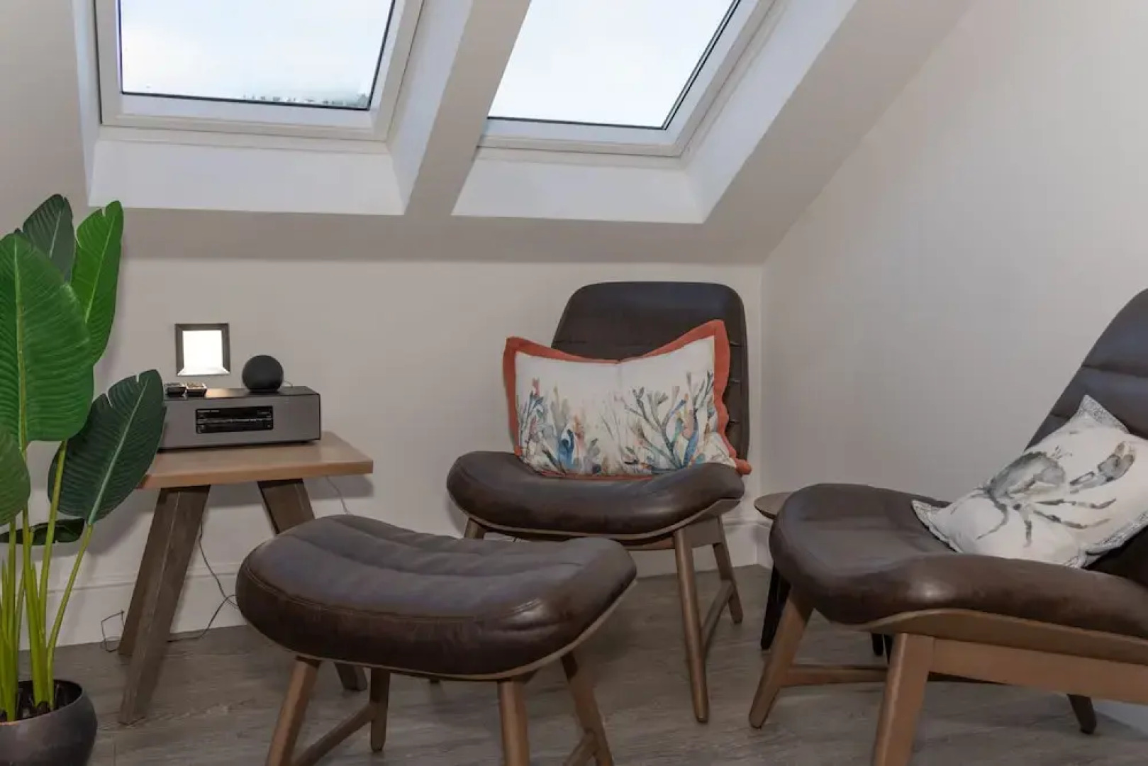 Larkrise, The Penthouse