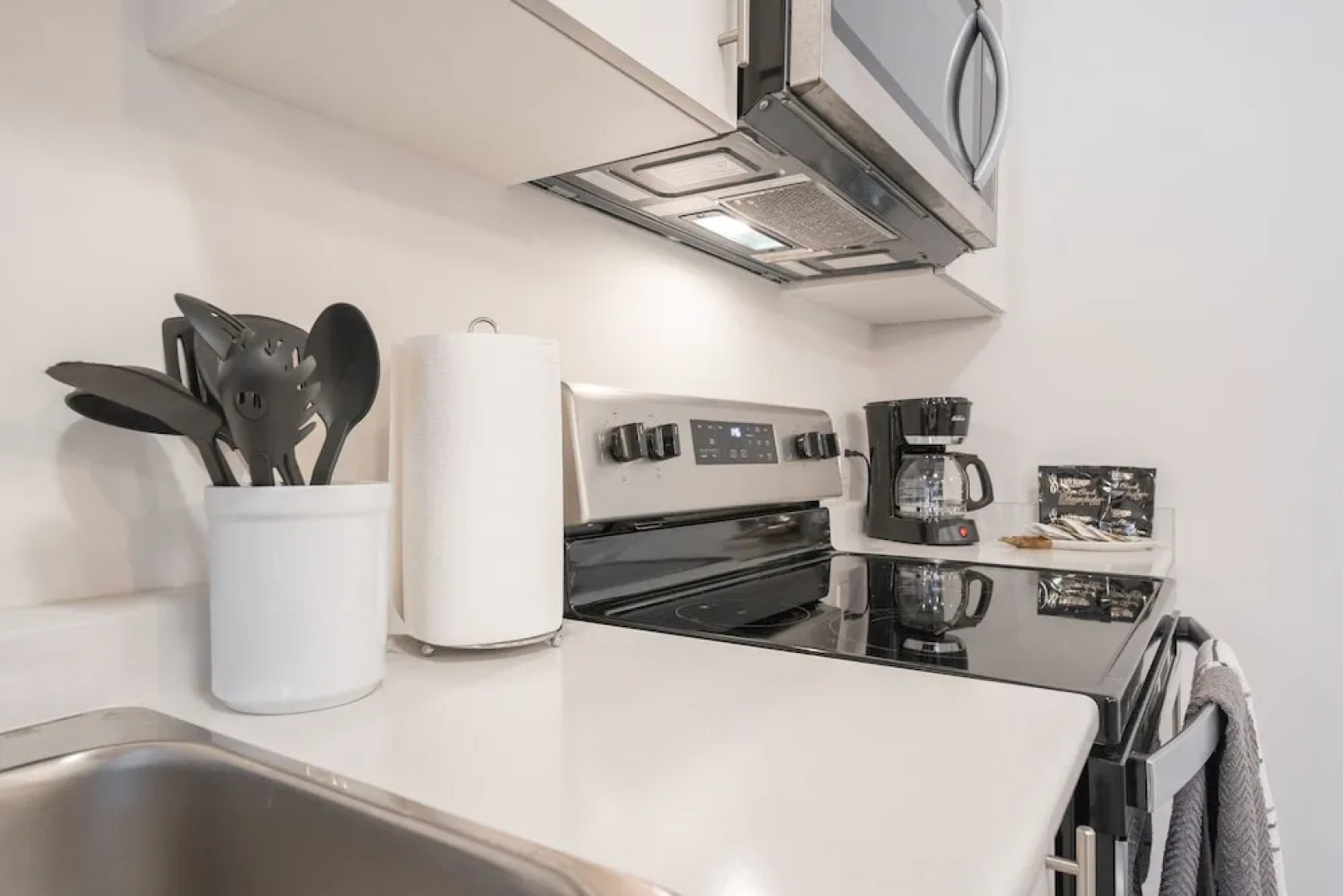 Gorgeous Brand New Spacious Town House