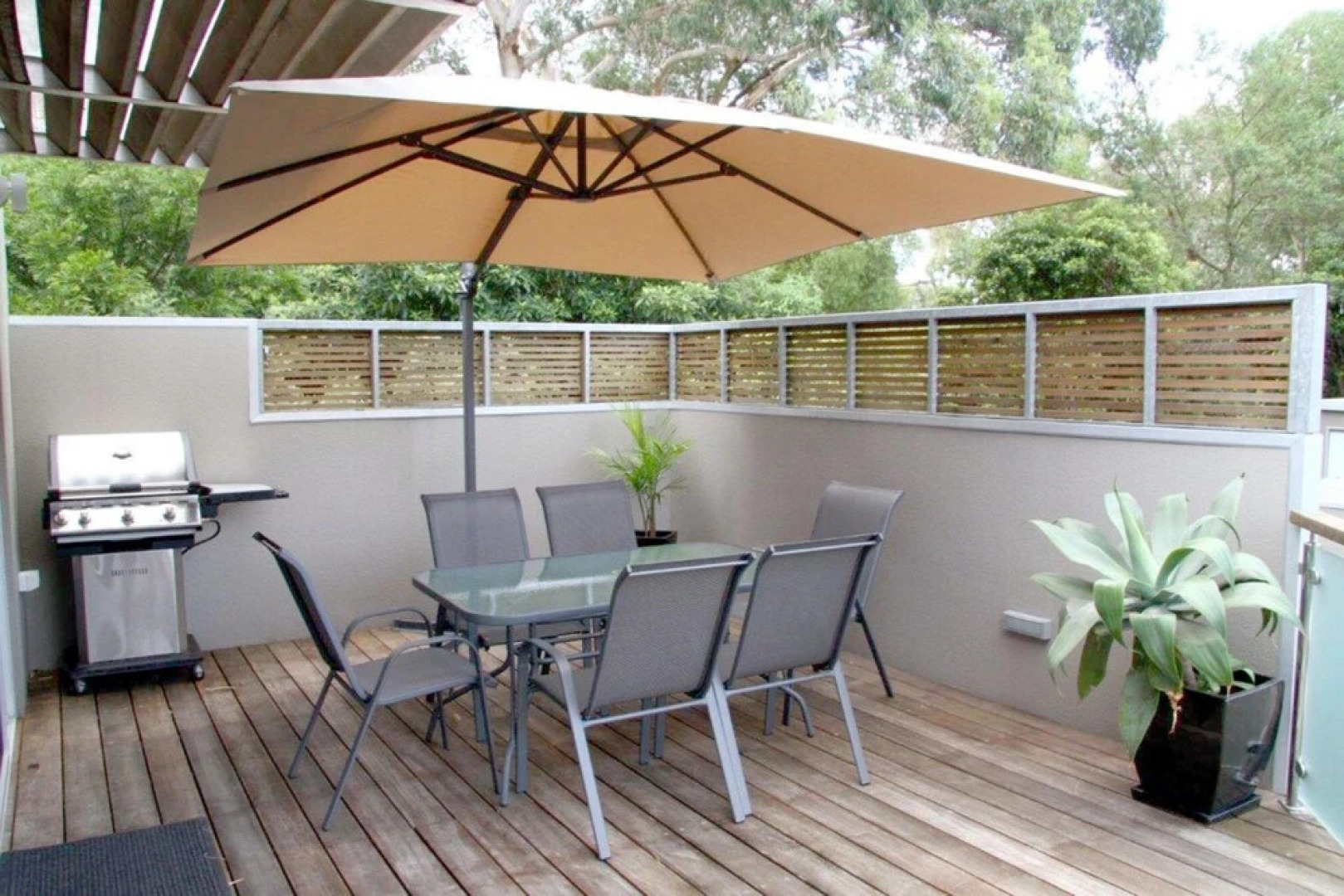 La Mer – Centrally Located – Free Wifi