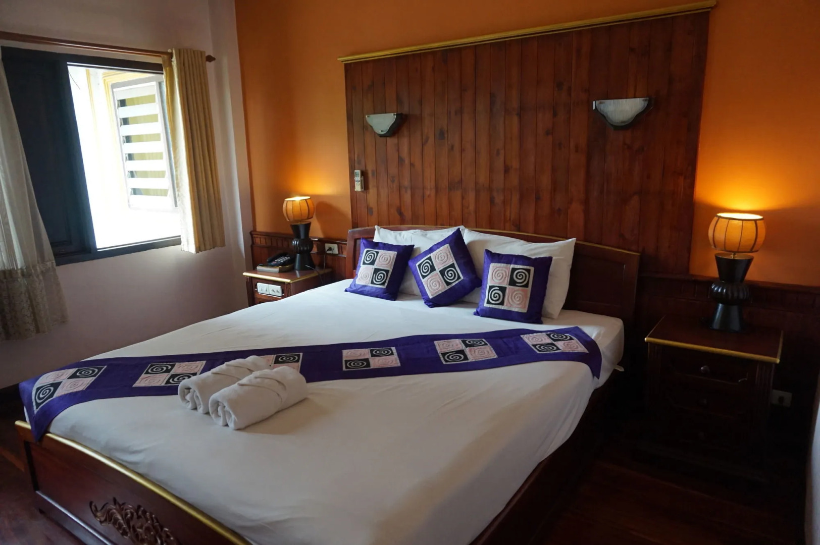 E-Outfitting Vang Thong Hotel