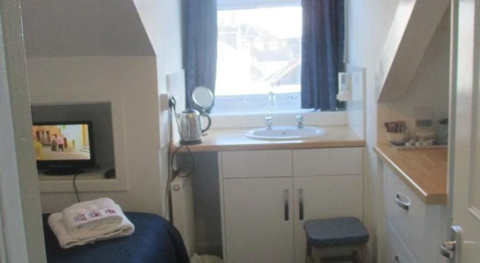 Caledonia Guest House