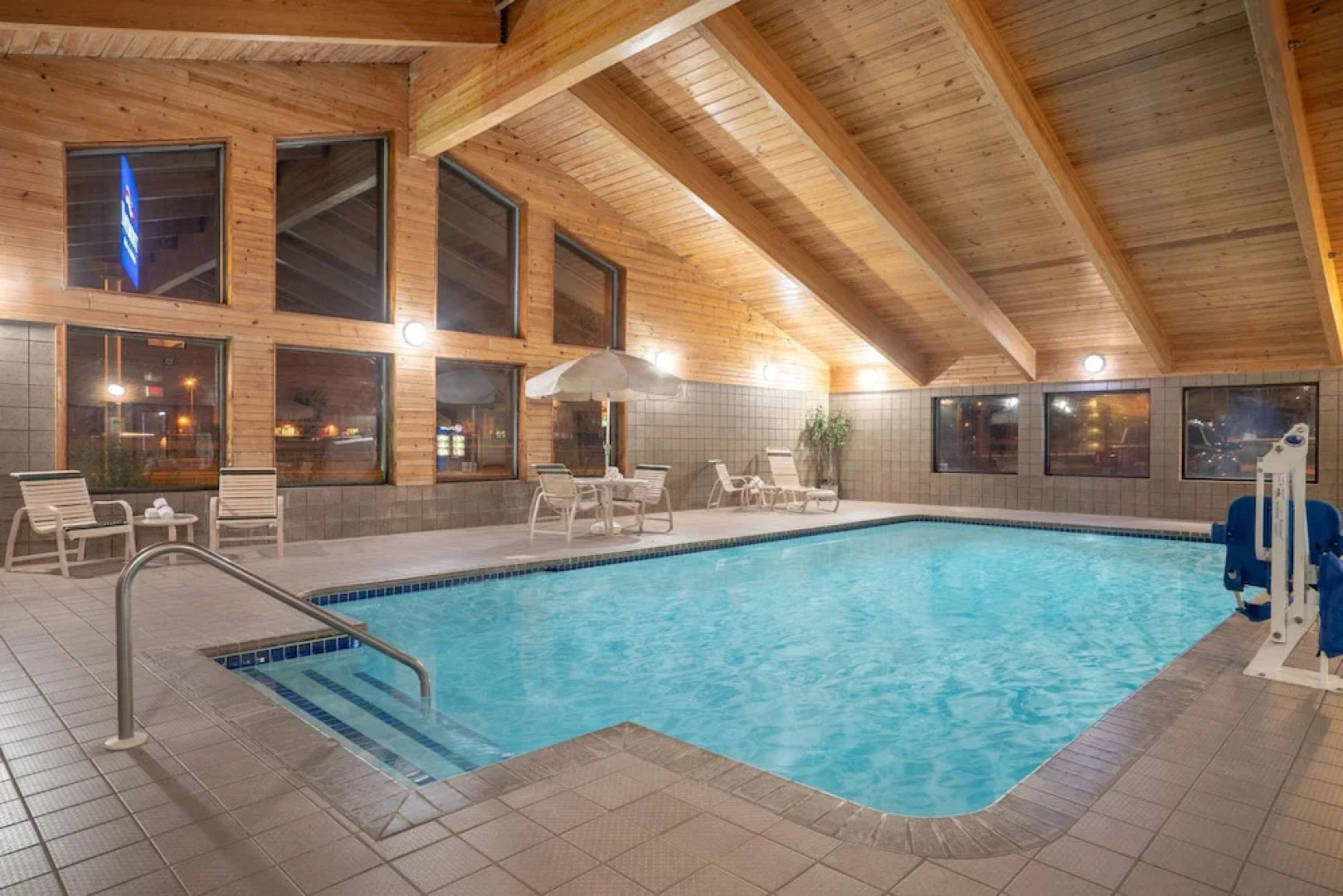 Baymont Inn & Suites Lakeville