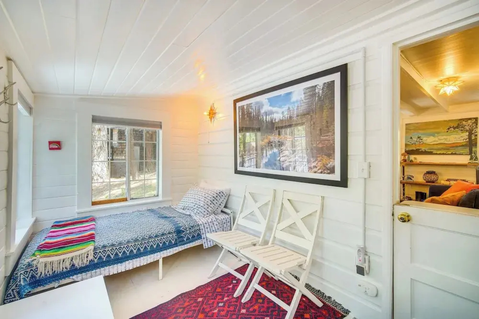 Crestline Vacation Rental, Close to Hiking Trails!