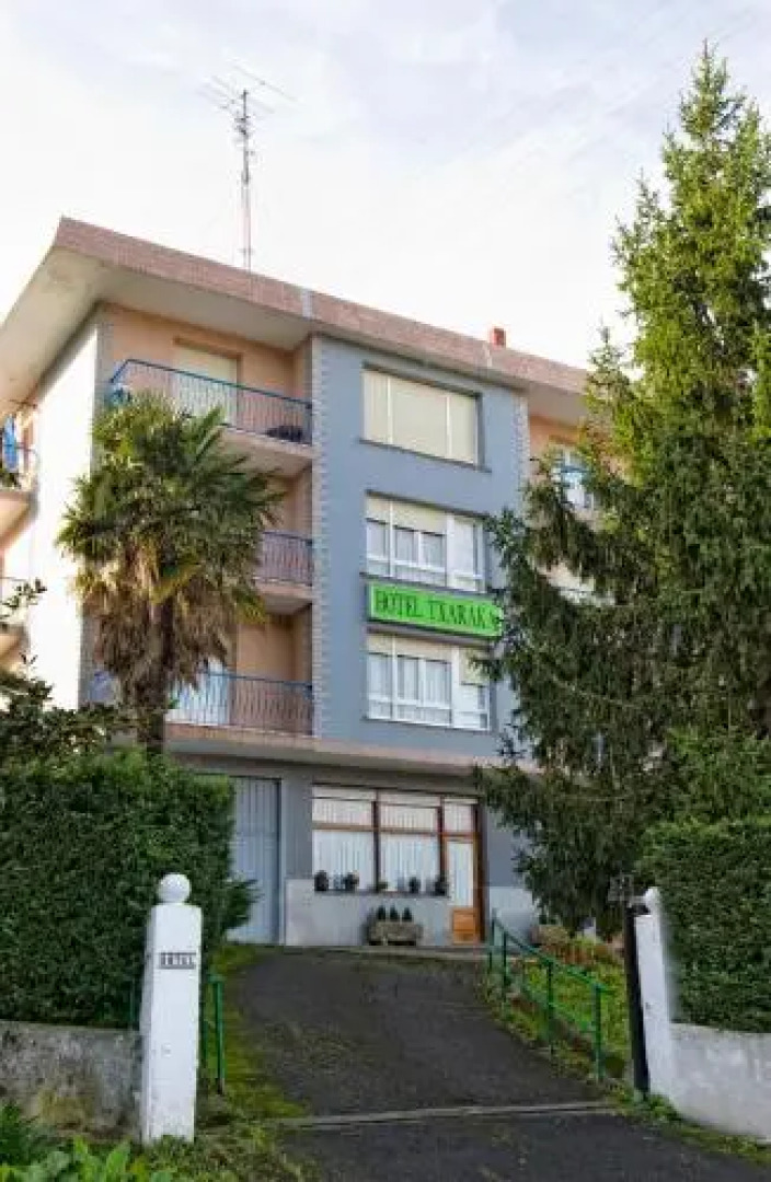 Hotel Txaraka