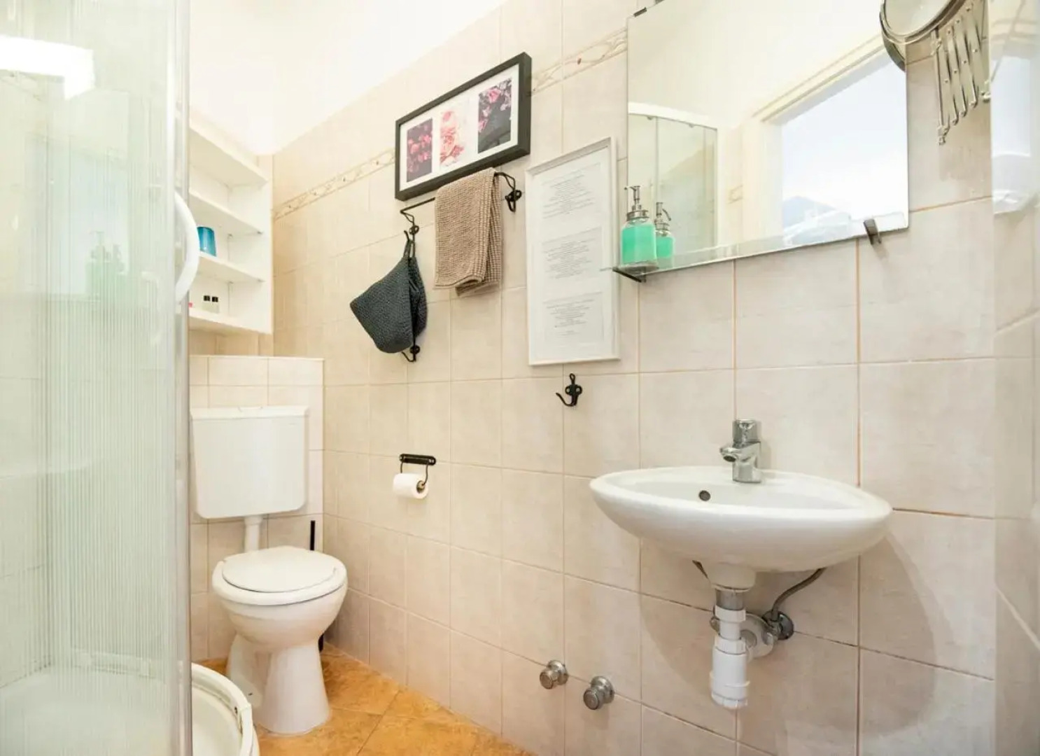 Pilisi Borház-Étterem & Panzió