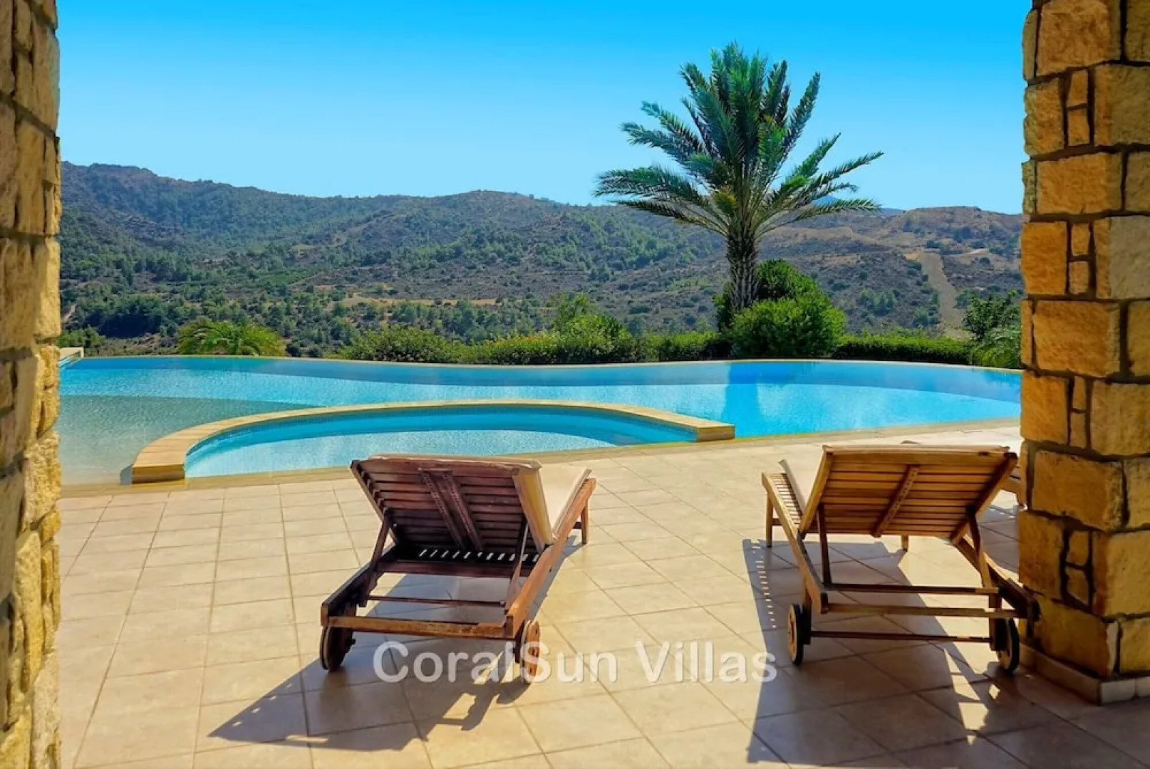 Amazing Luxury Villa, Enormous Heated Pool Jacuzzi, Gym, Games Room In Paphos,