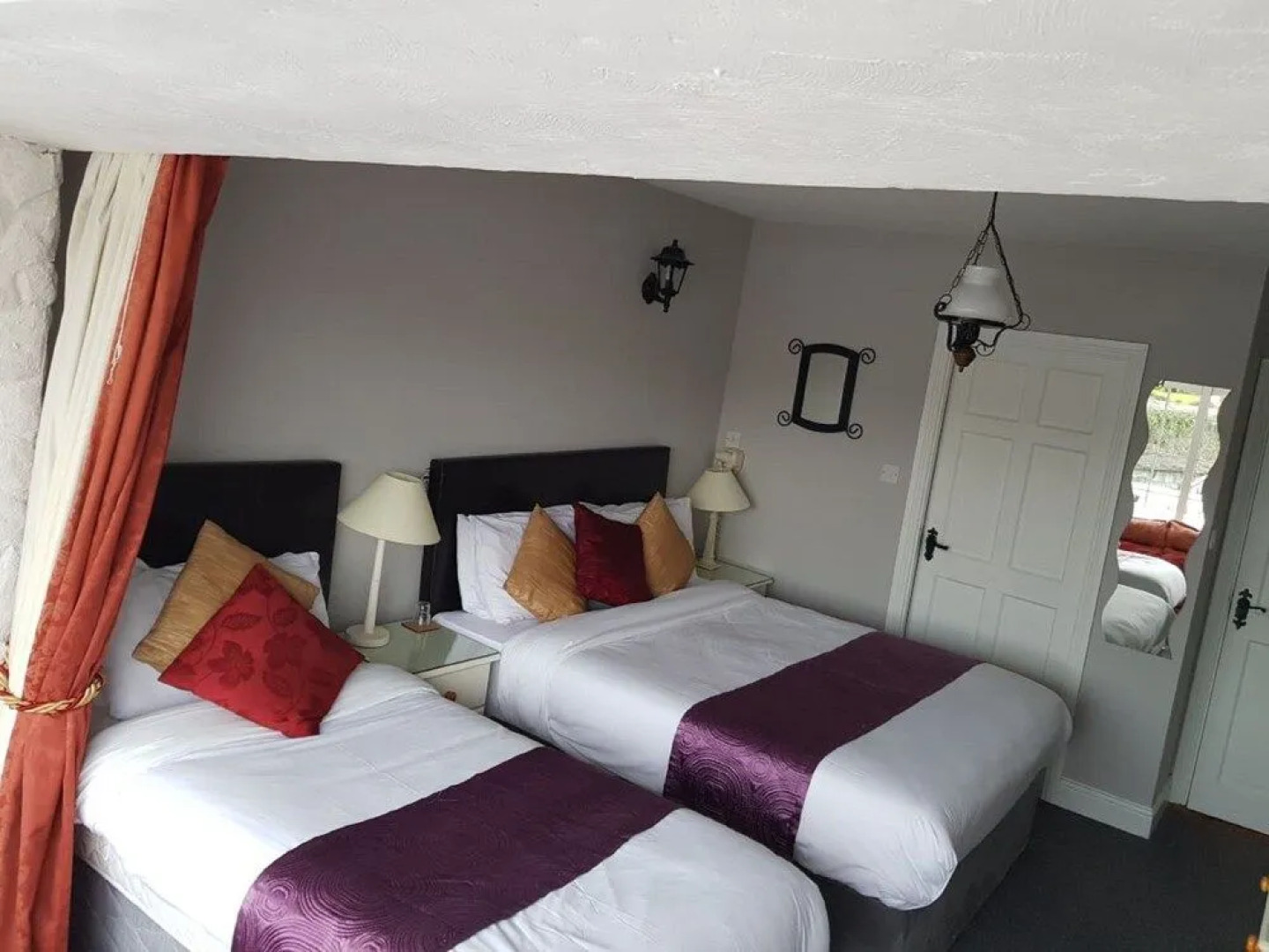 The River's Edge Guest House