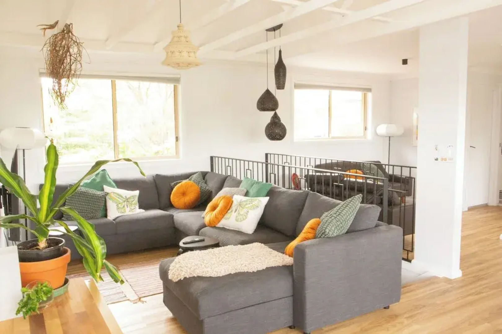 Treeview - A Beautiful 3-bed House in Kiama