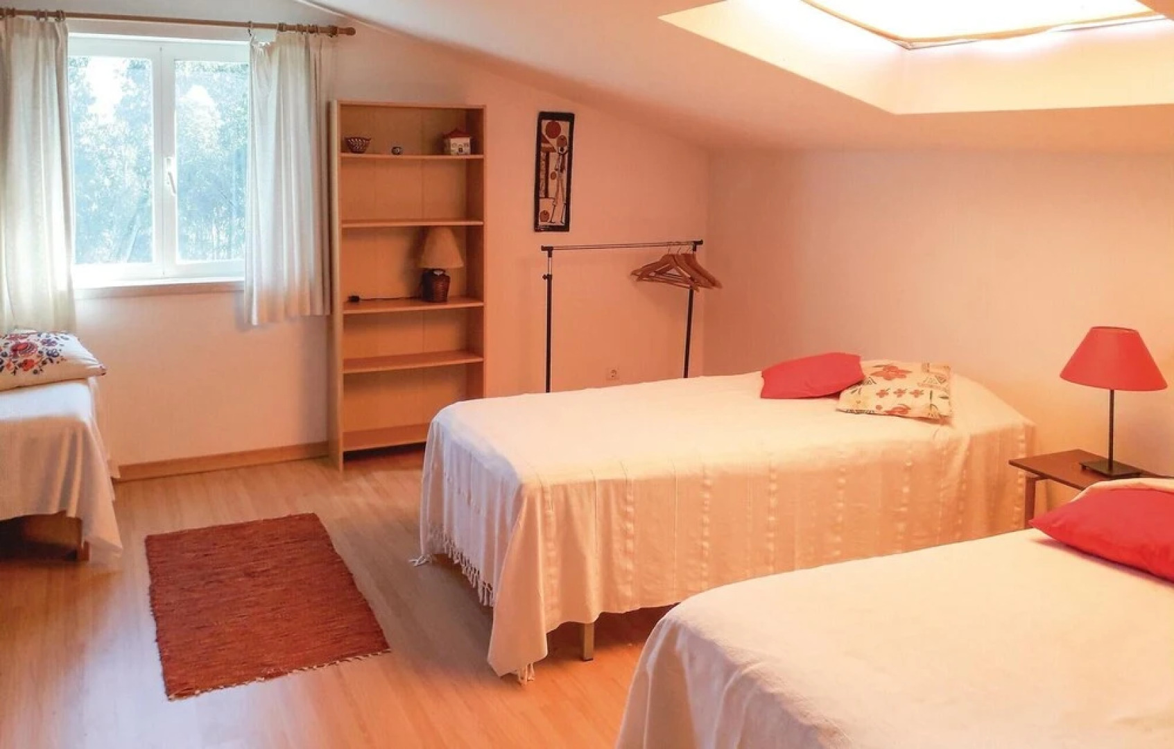 Stunning Home in Urzal- Carvoeira With 2 Bedrooms and Wifi