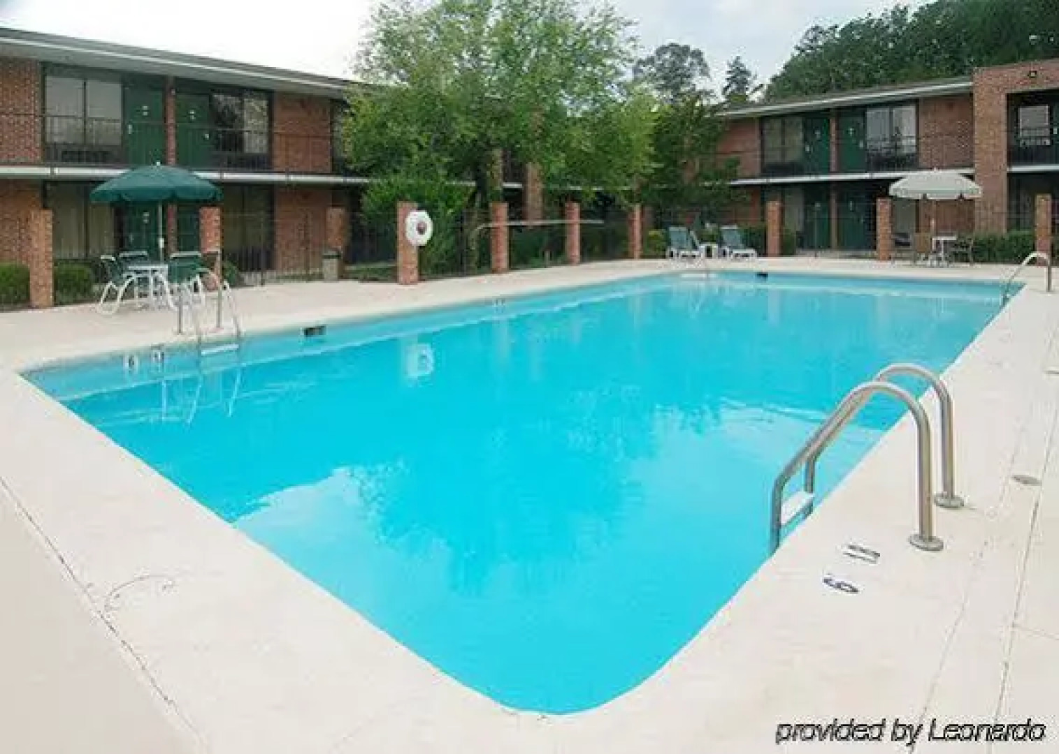 Quality Inn & Suites Ozark