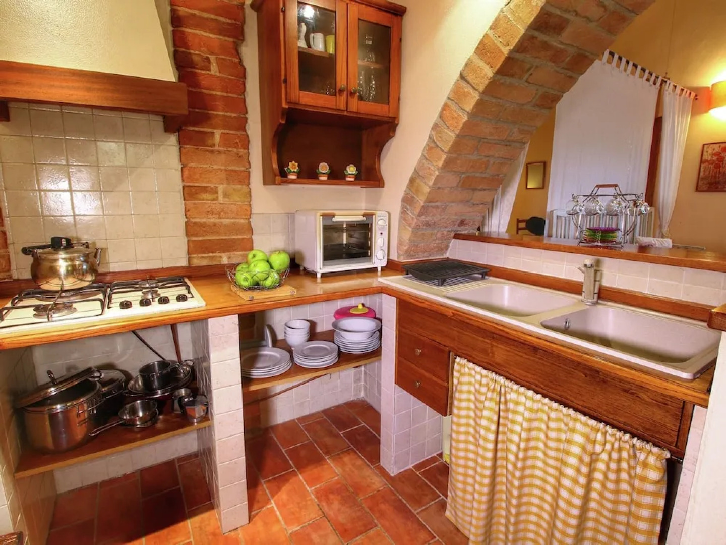 Countryside Cottage With Garden