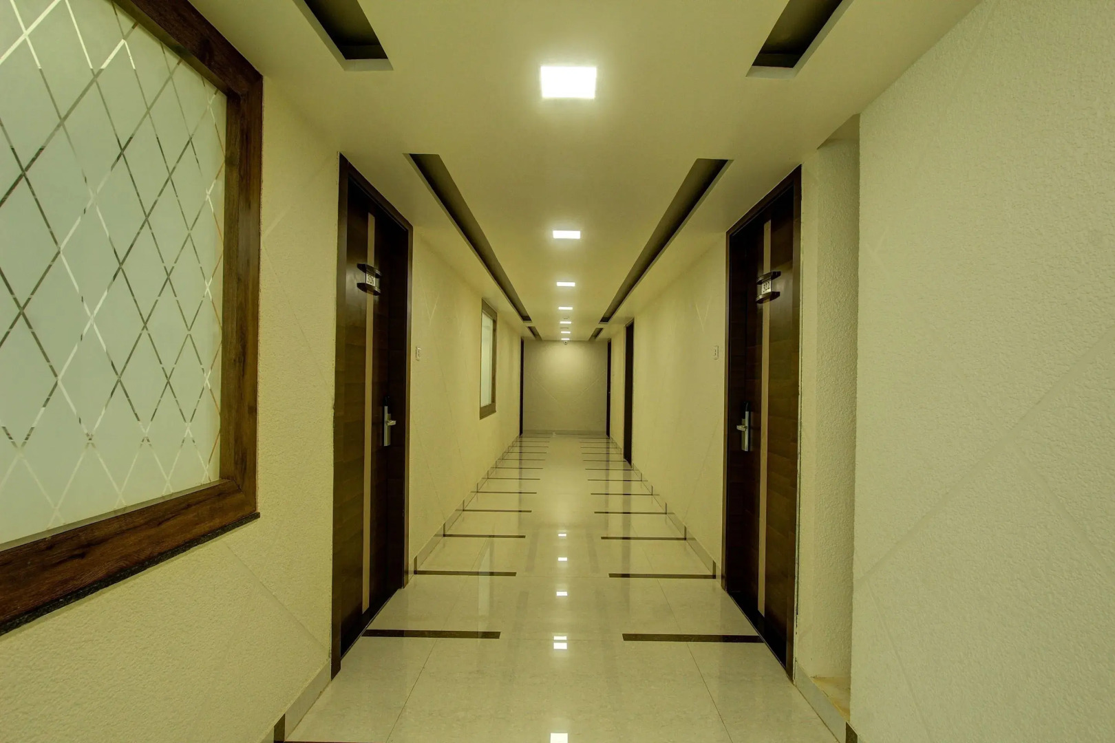 OYO 26698 Hotel Shringar Palace