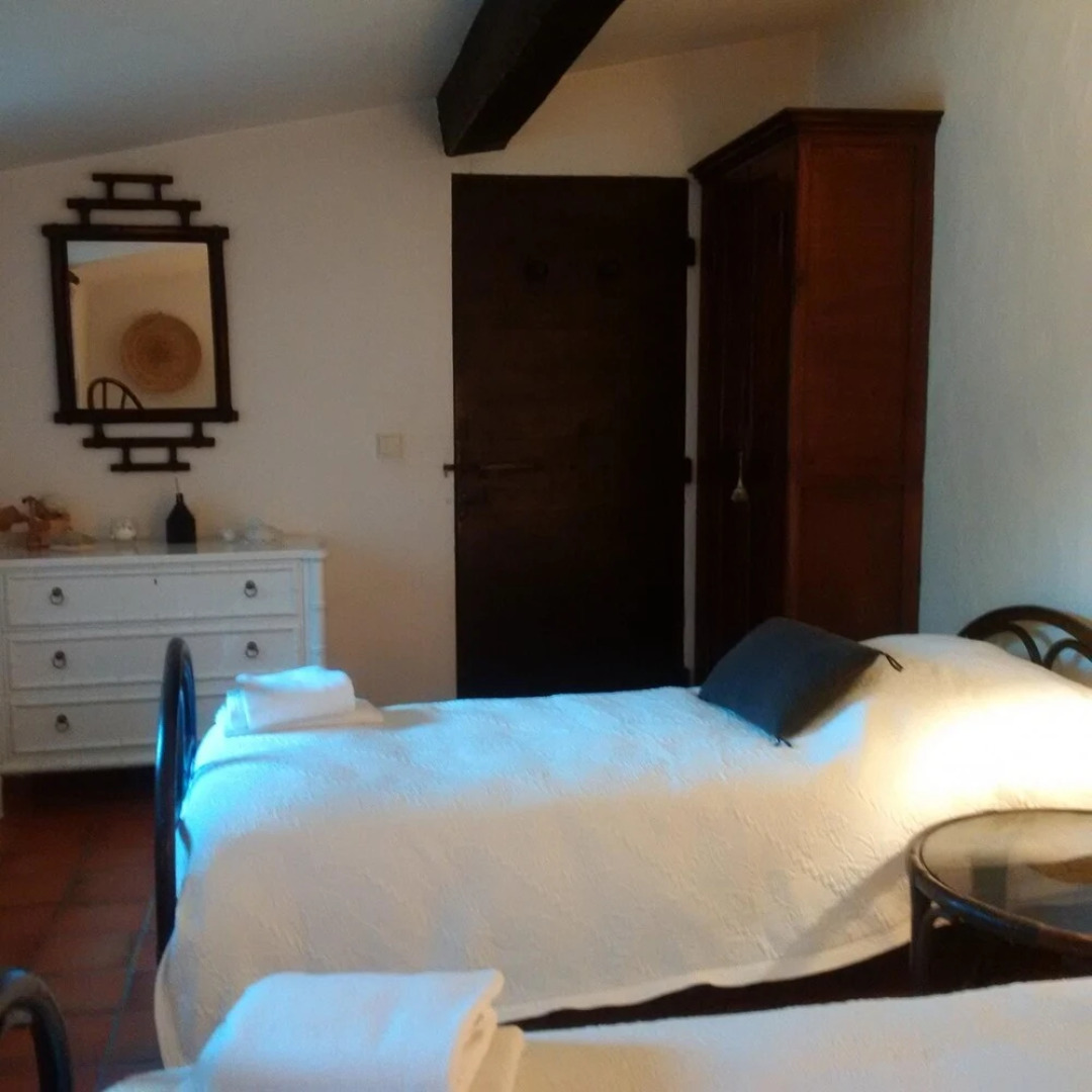 Studio in Bonnieux, With Enclosed Garden