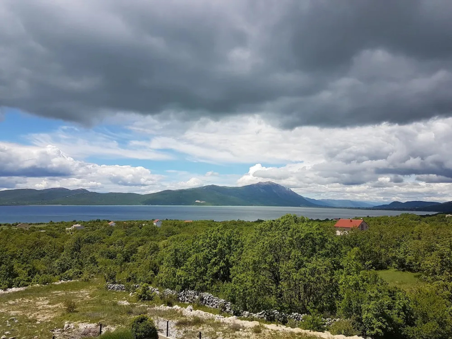 Blue Lake Luxury Accommodation