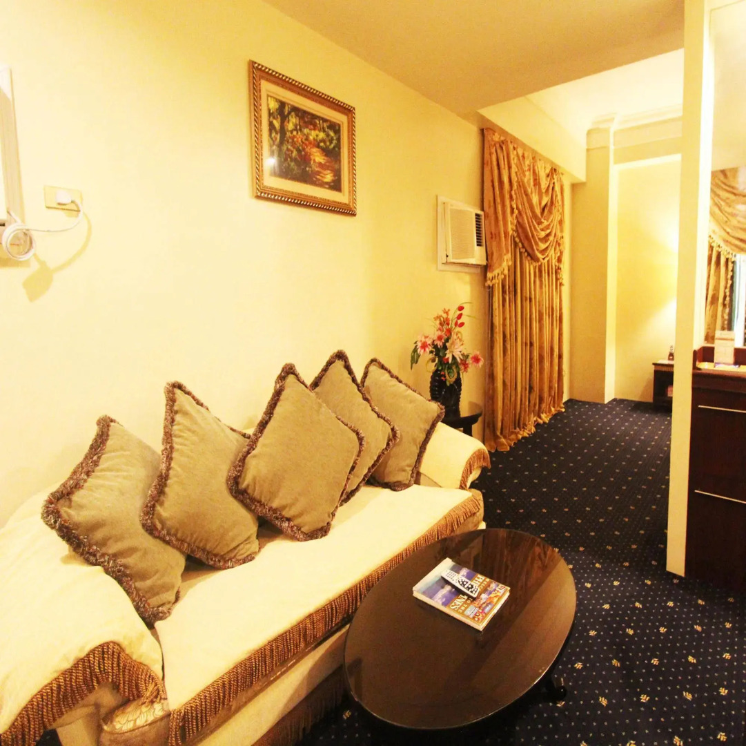 Sarrosa International Hotel and Residential Suites