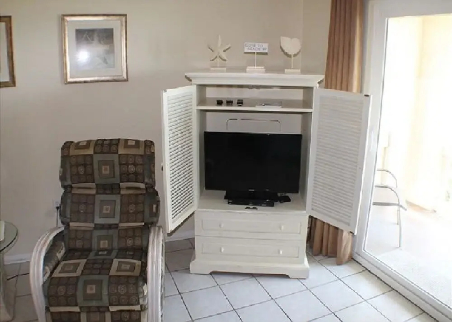 Four Winds Condominiums