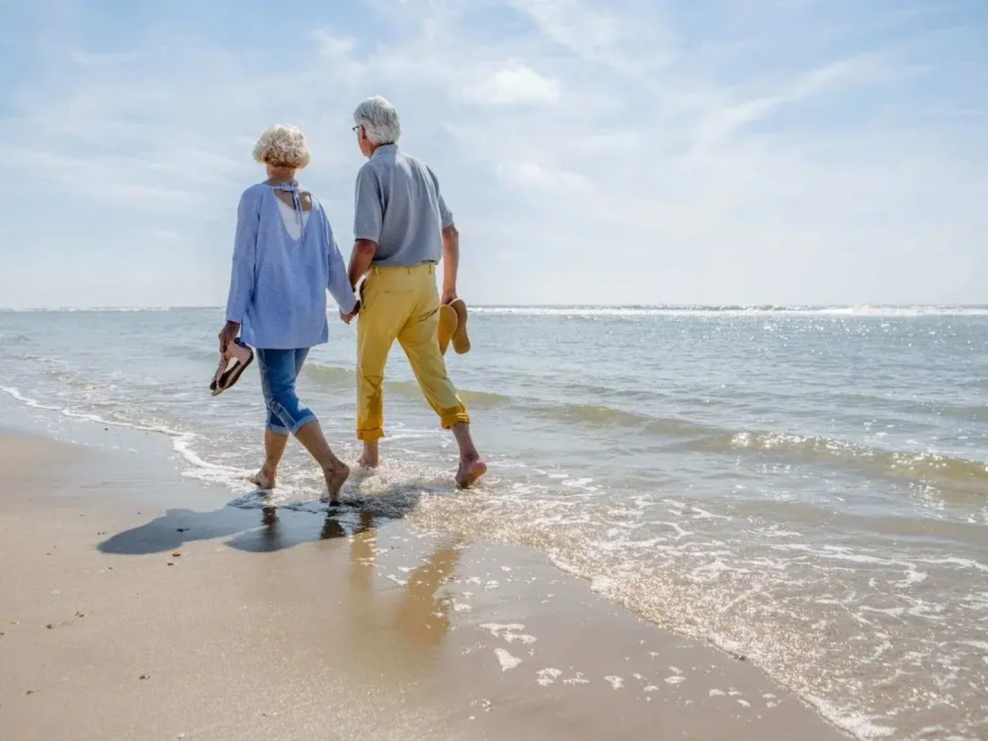 Modern Holiday Home, Near the Sea